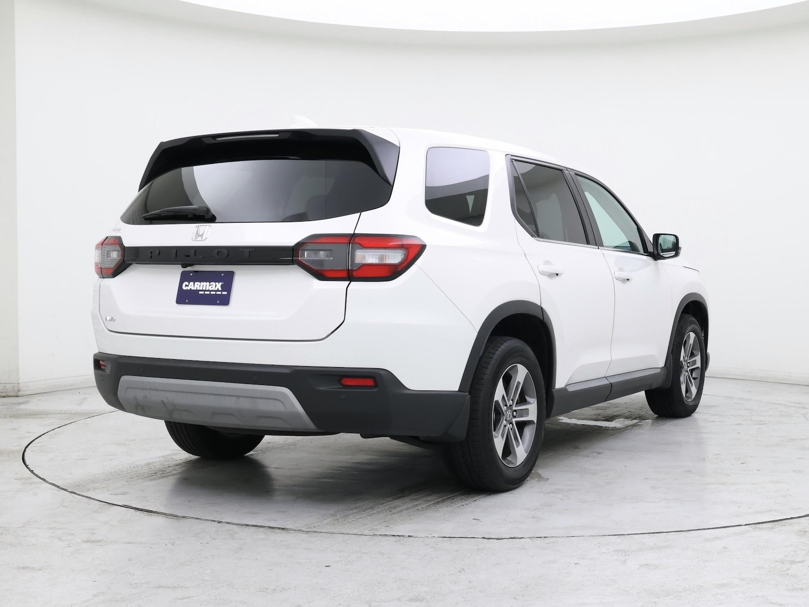 2025 Honda Pilot EX-L - Photo 9
