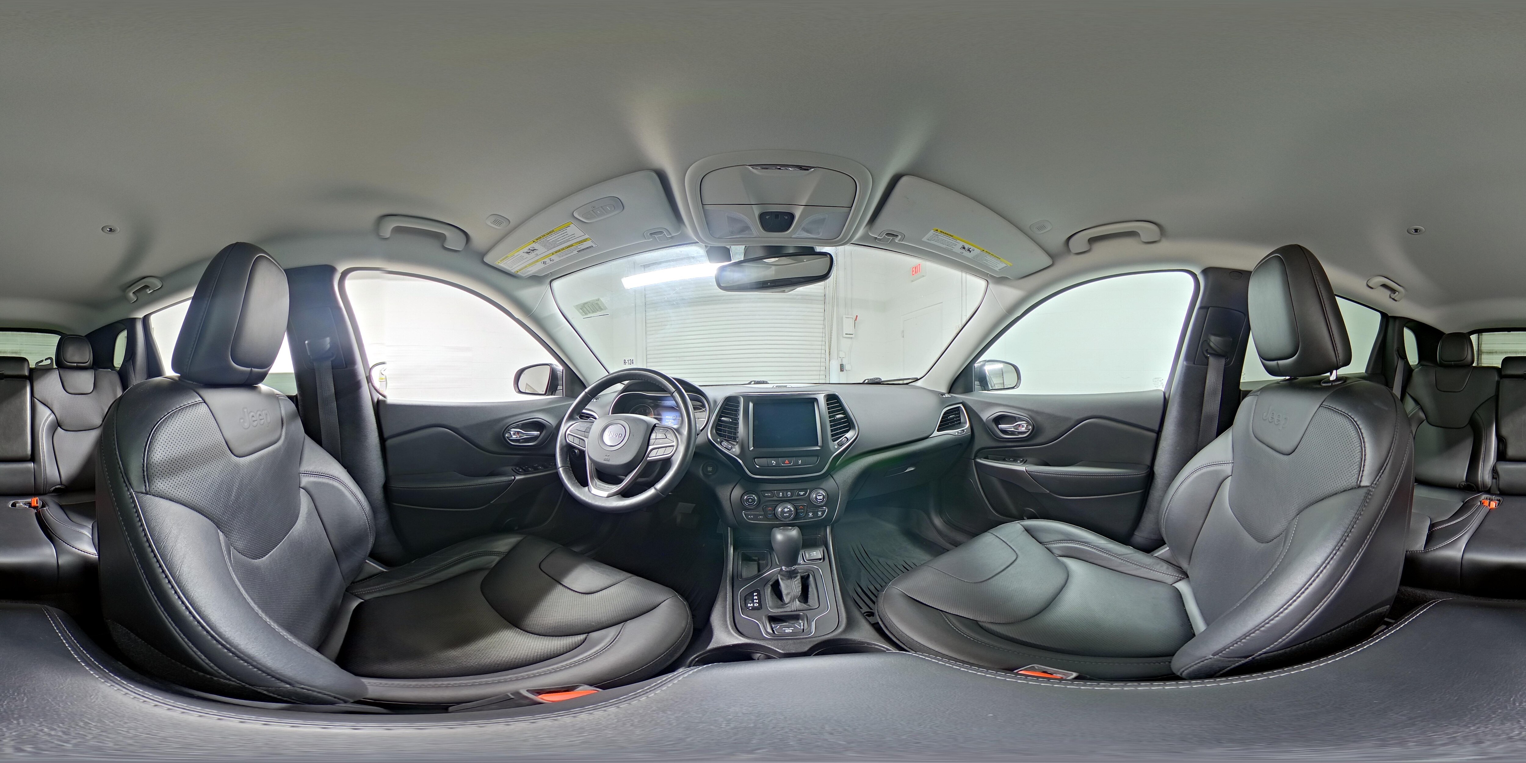2021 Jeep Cherokee Latitude Lux - Photo 24