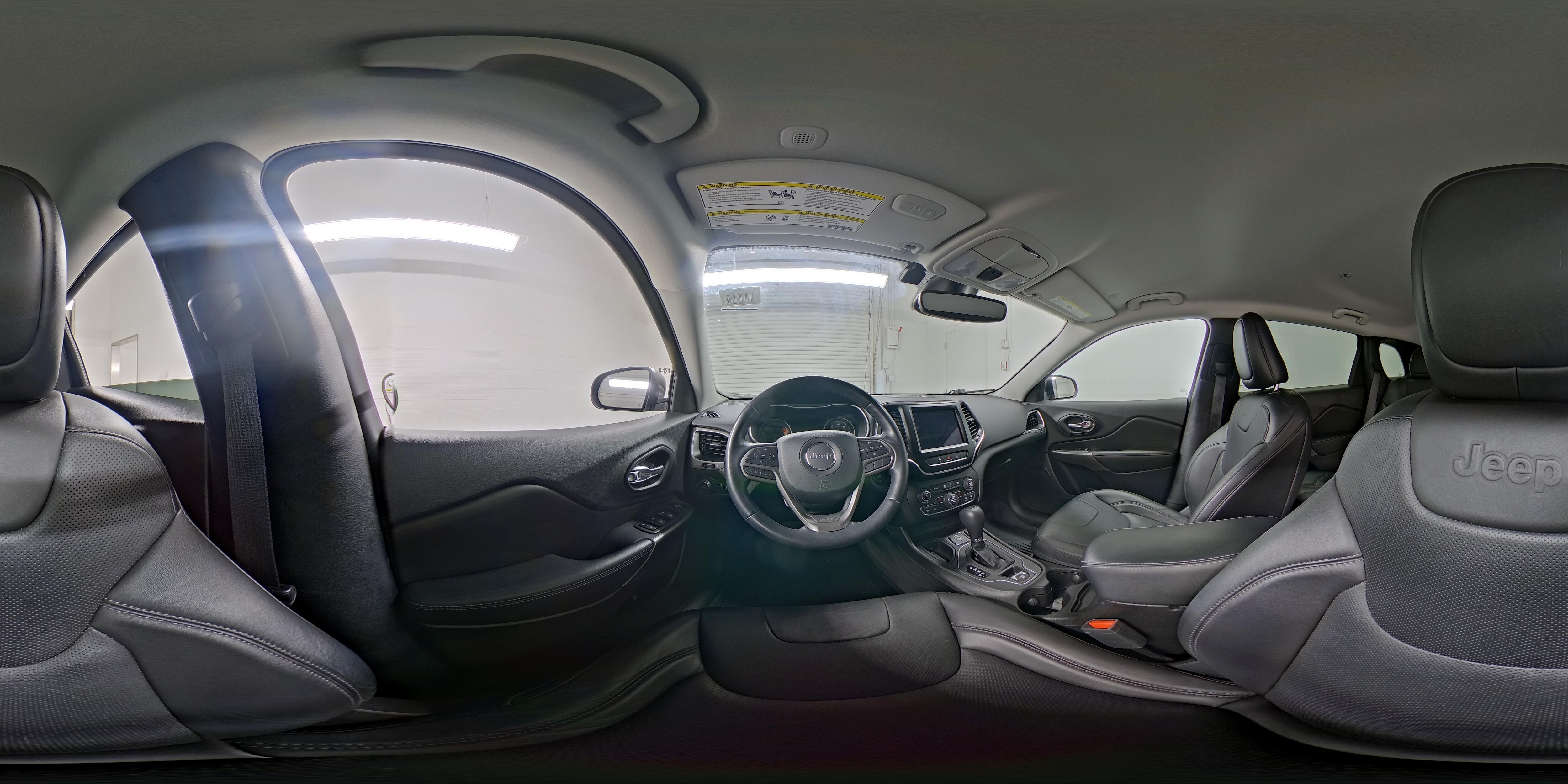 2021 Jeep Cherokee Latitude Lux - Photo 26