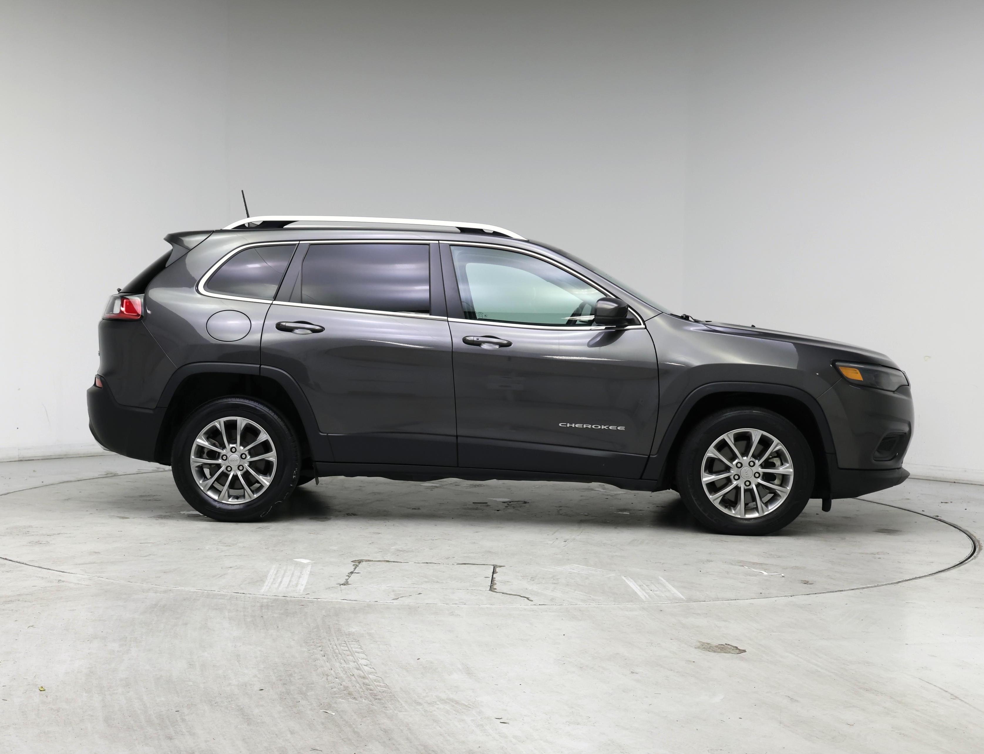 Thumbnail: 2021 Jeep Cherokee - 7