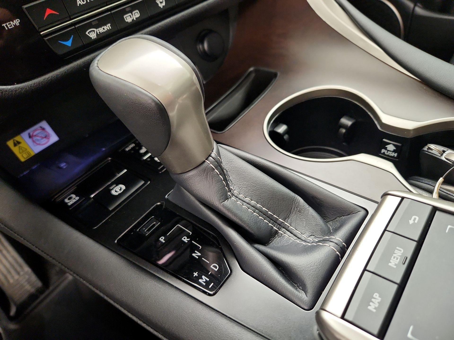 Thumbnail: 2021 Lexus RX - 17