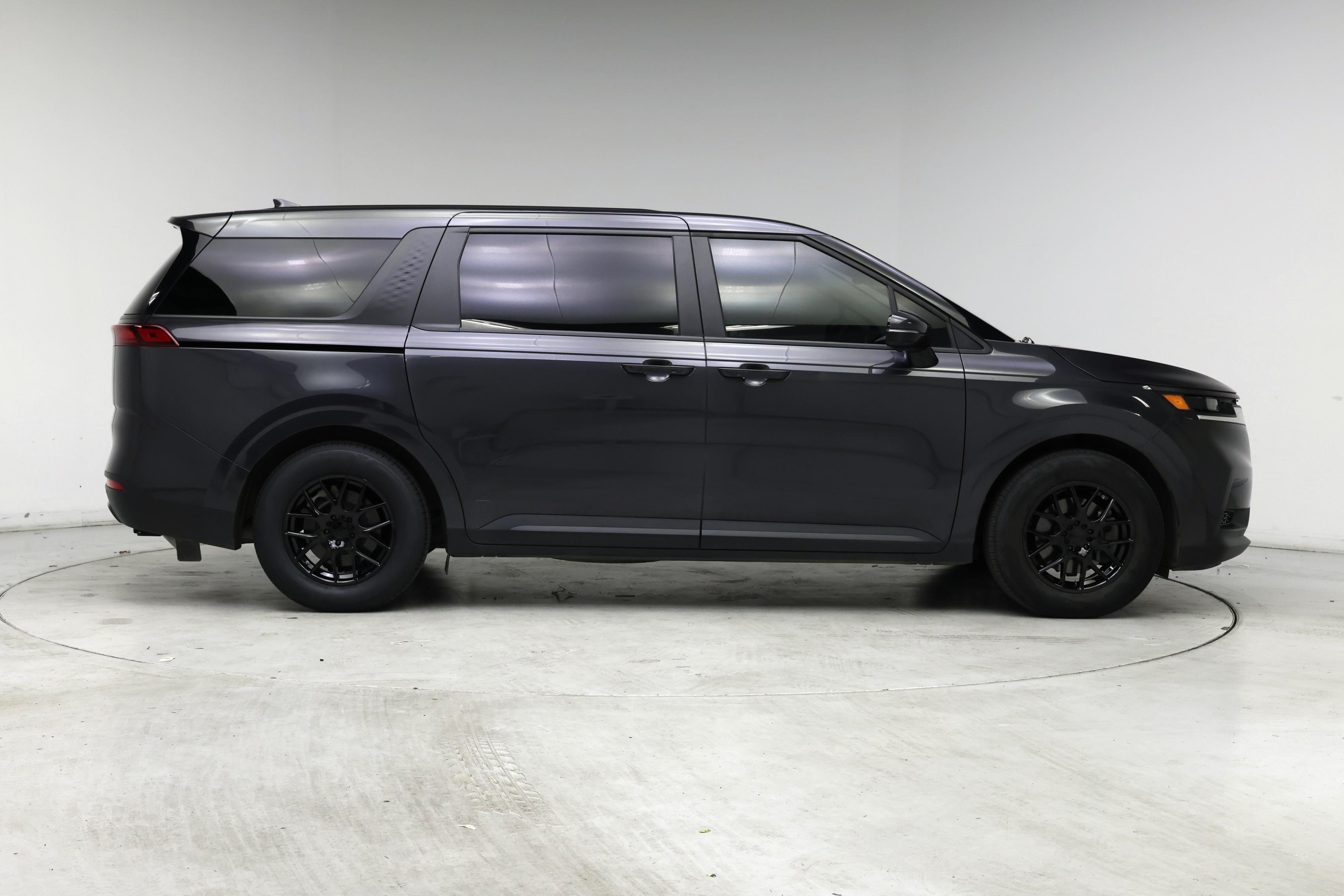 Thumbnail: 2022 Kia Carnival - 7