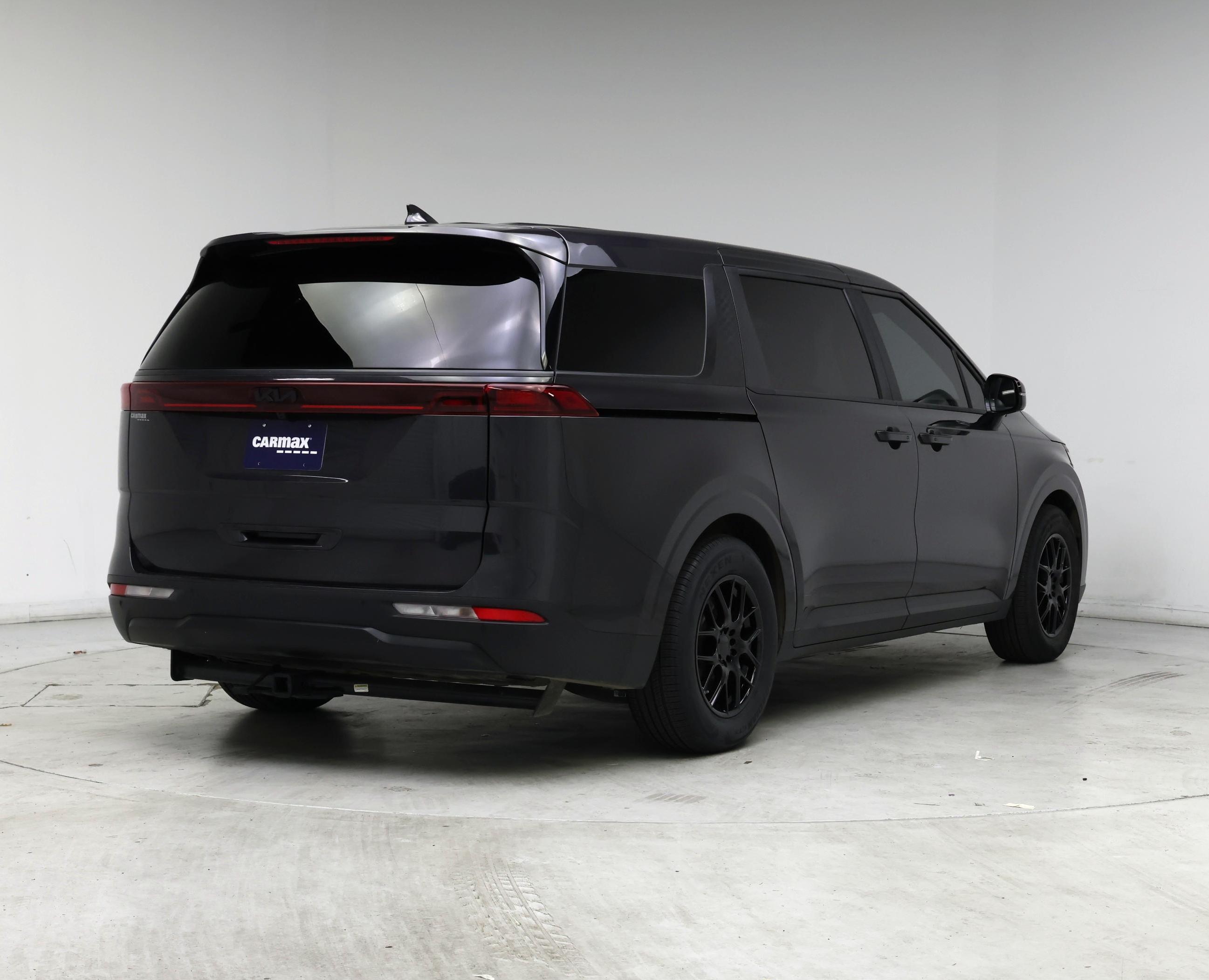 Thumbnail: 2022 Kia Carnival - 8