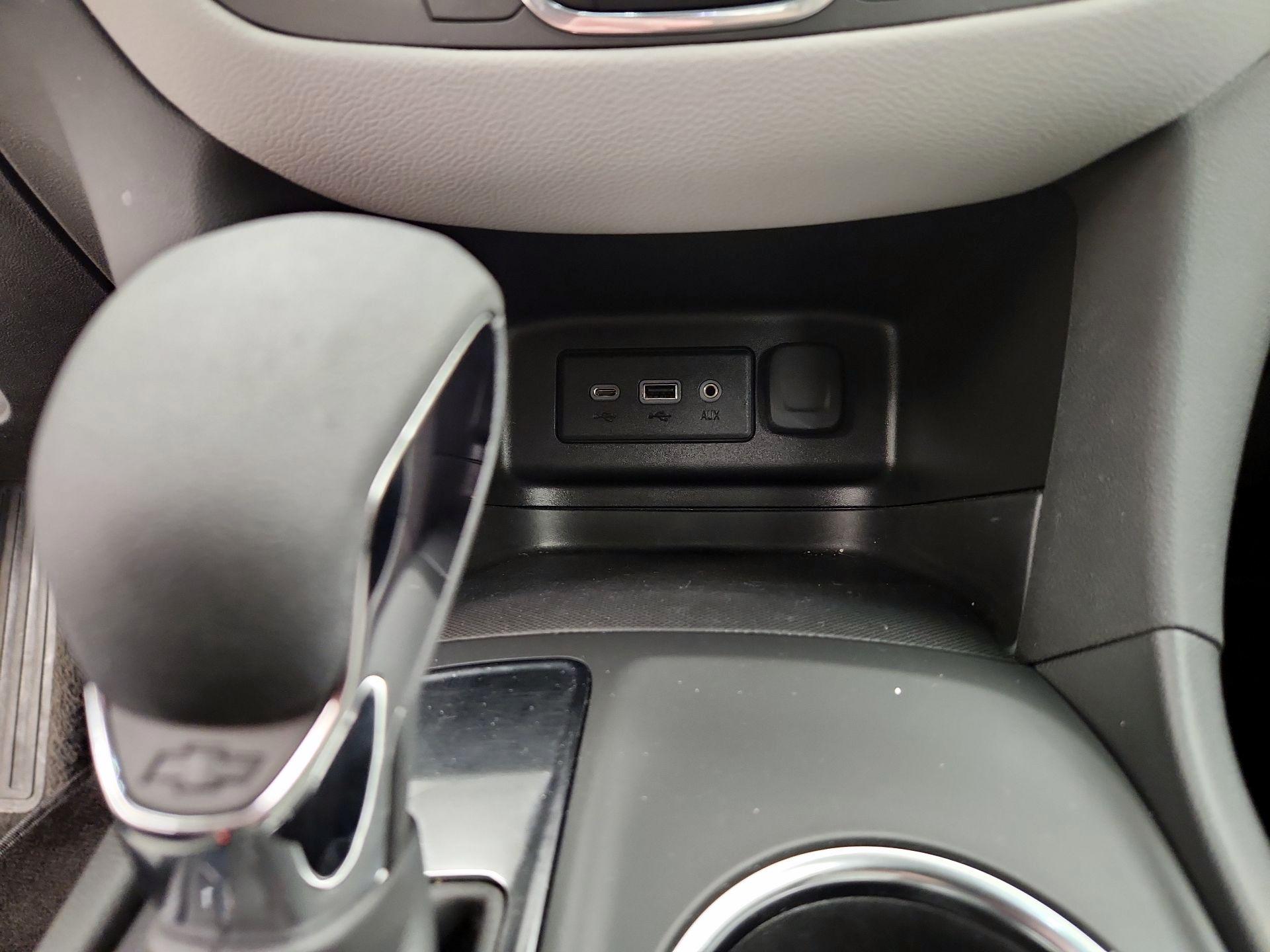 Thumbnail: 2024 Chevrolet Equinox - 18