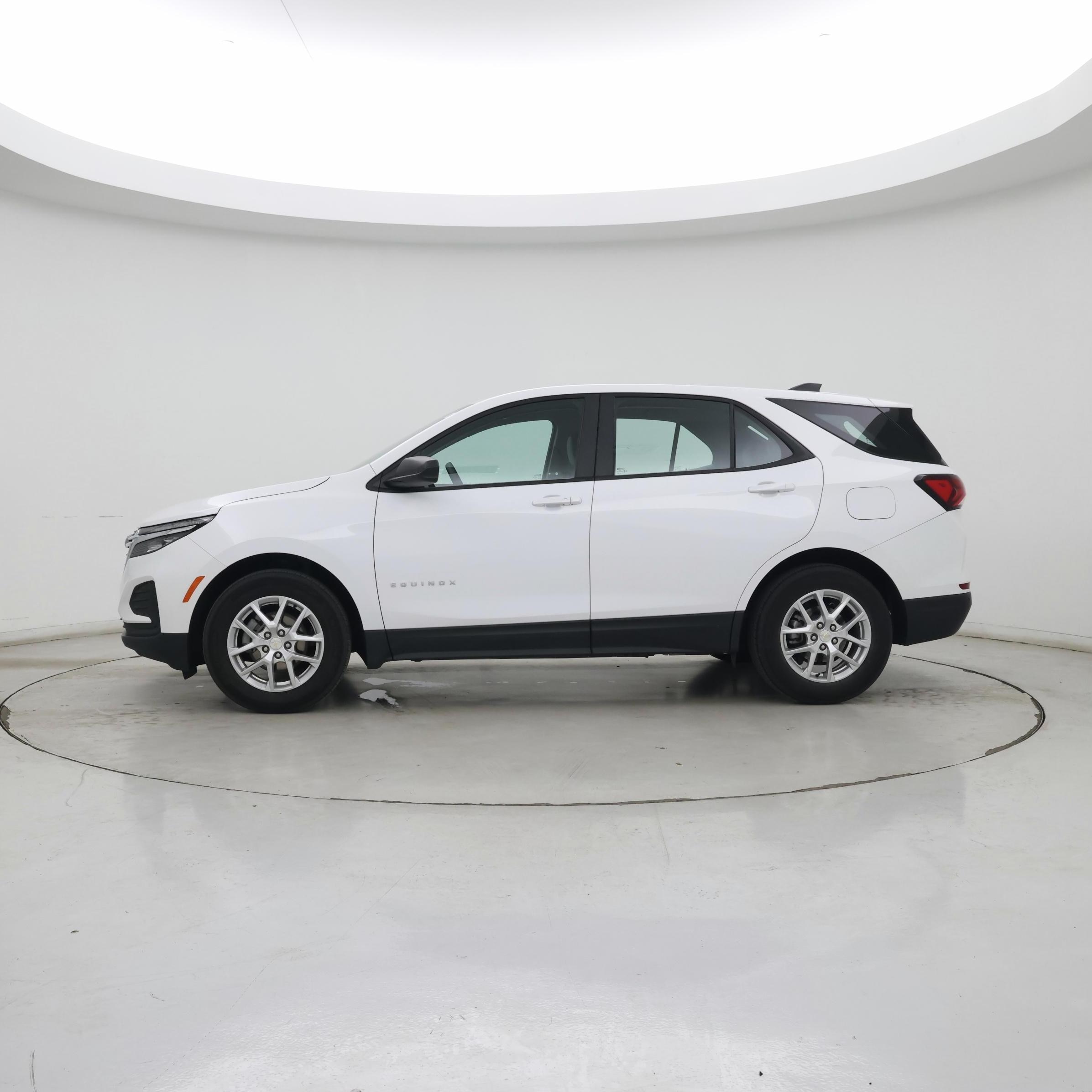 Thumbnail: 2024 Chevrolet Equinox - 3