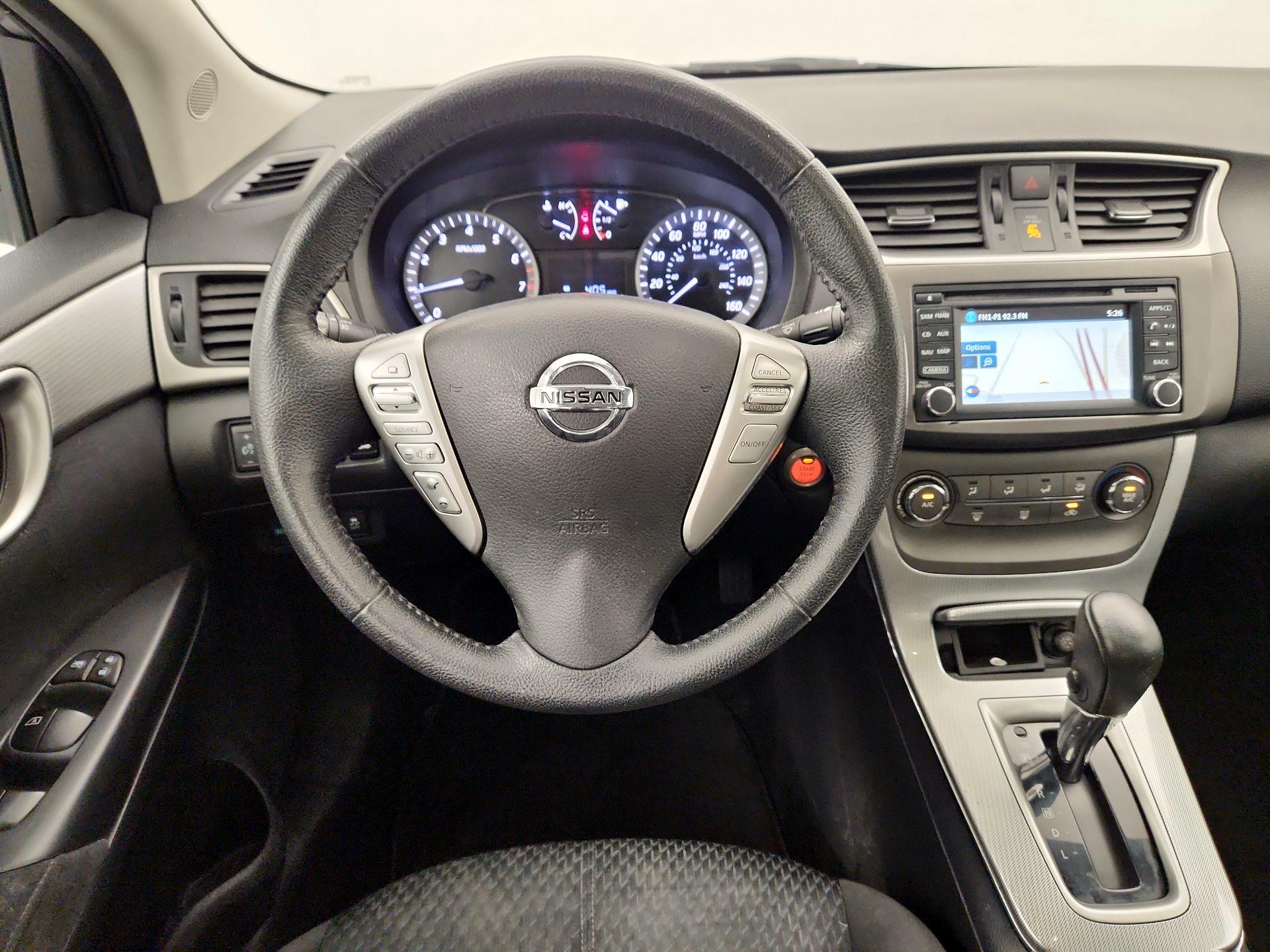 Thumbnail: 2014 Nissan Sentra - 10