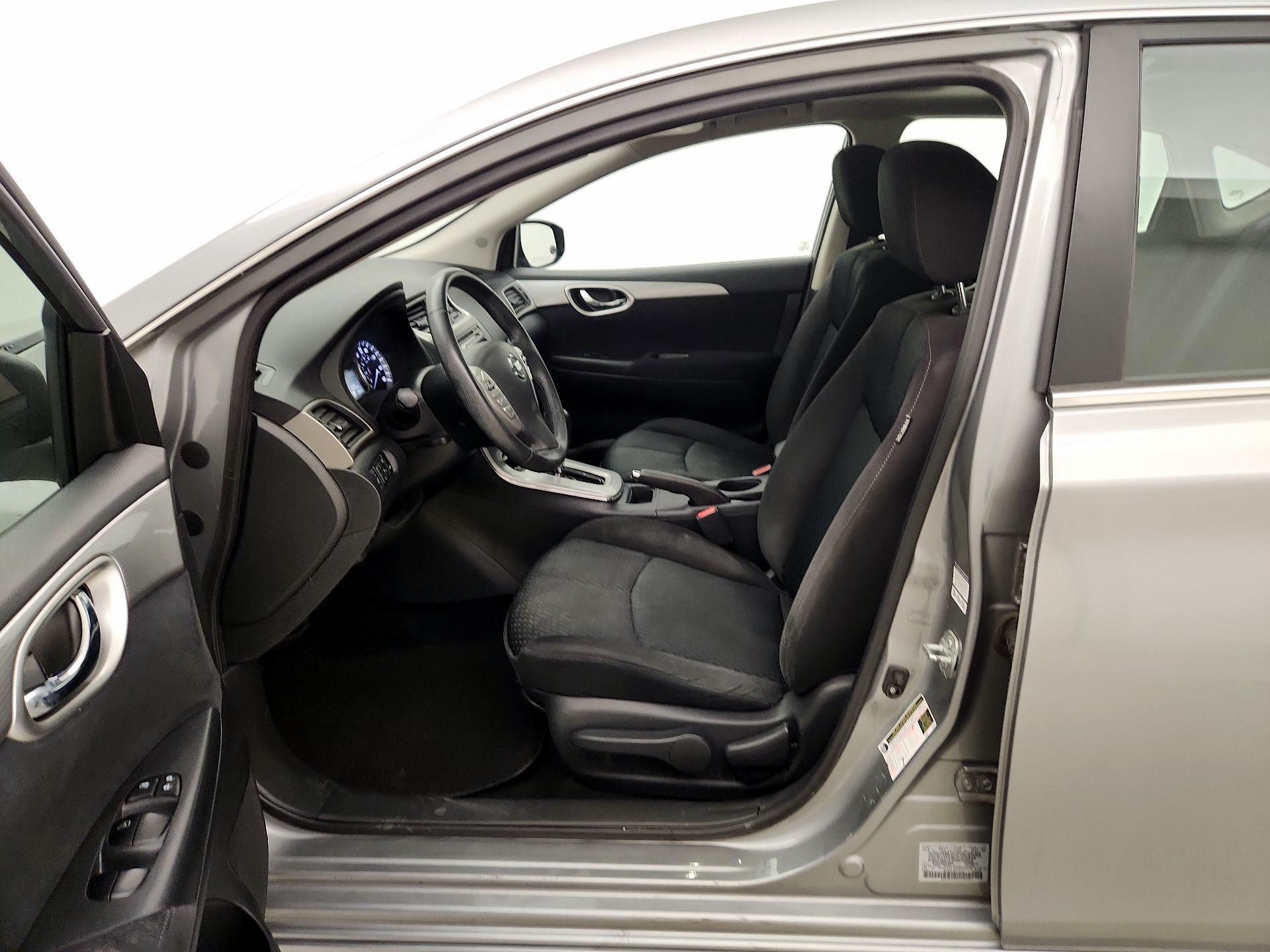 Thumbnail: 2014 Nissan Sentra - 11