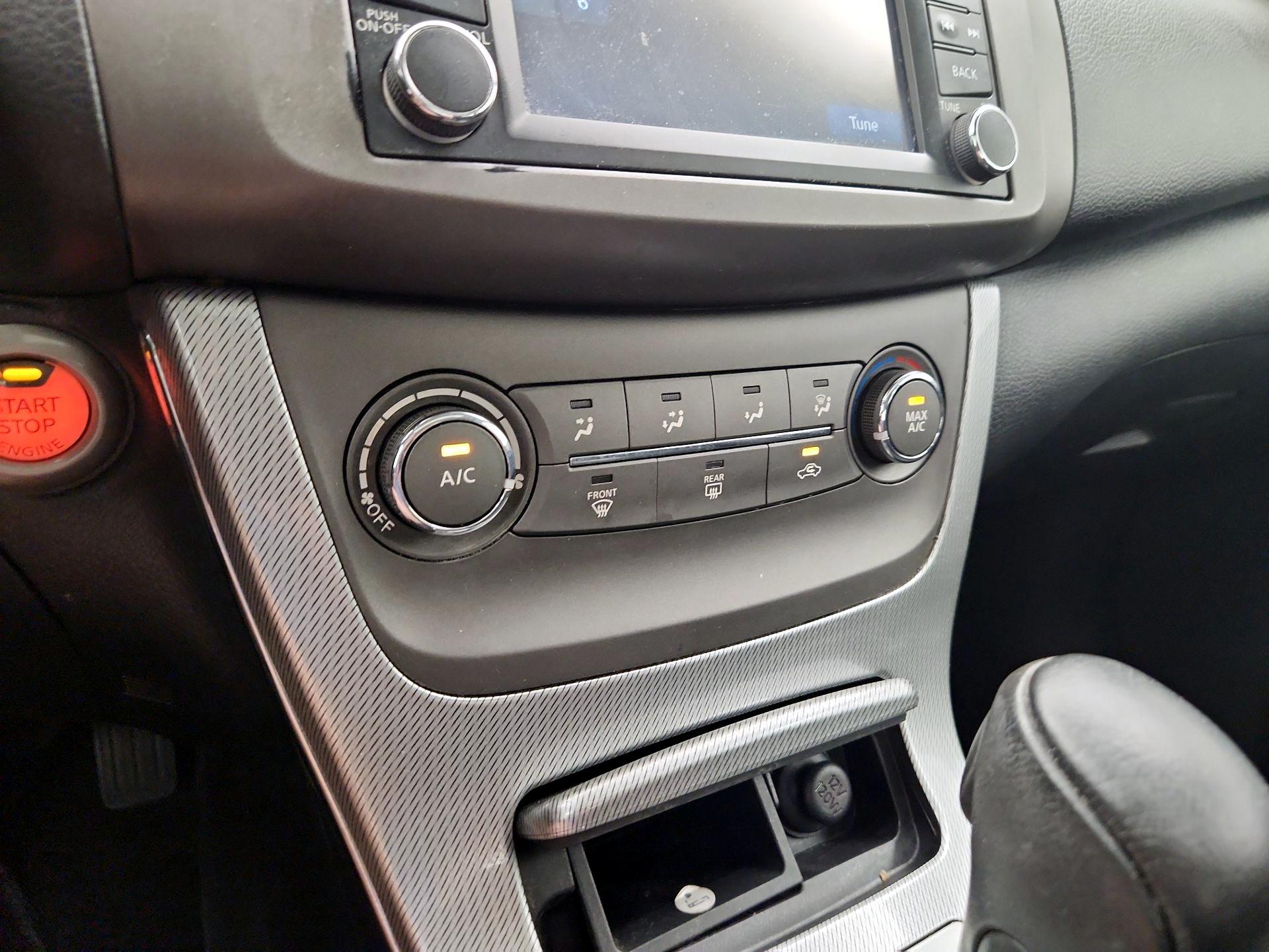 Thumbnail: 2014 Nissan Sentra - 17
