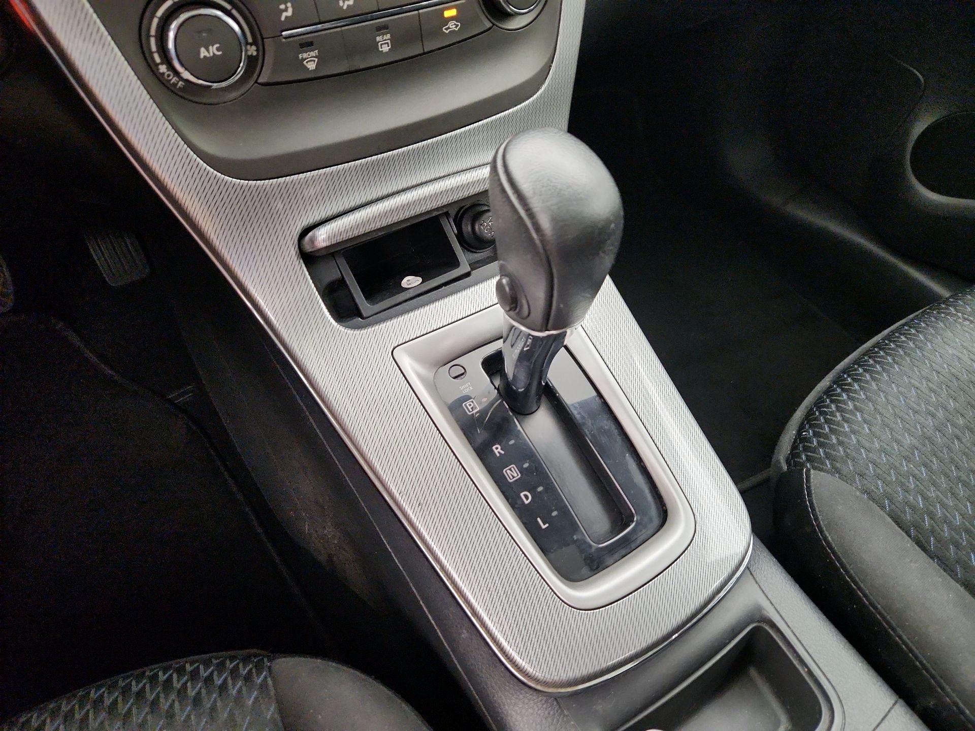 Thumbnail: 2014 Nissan Sentra - 18