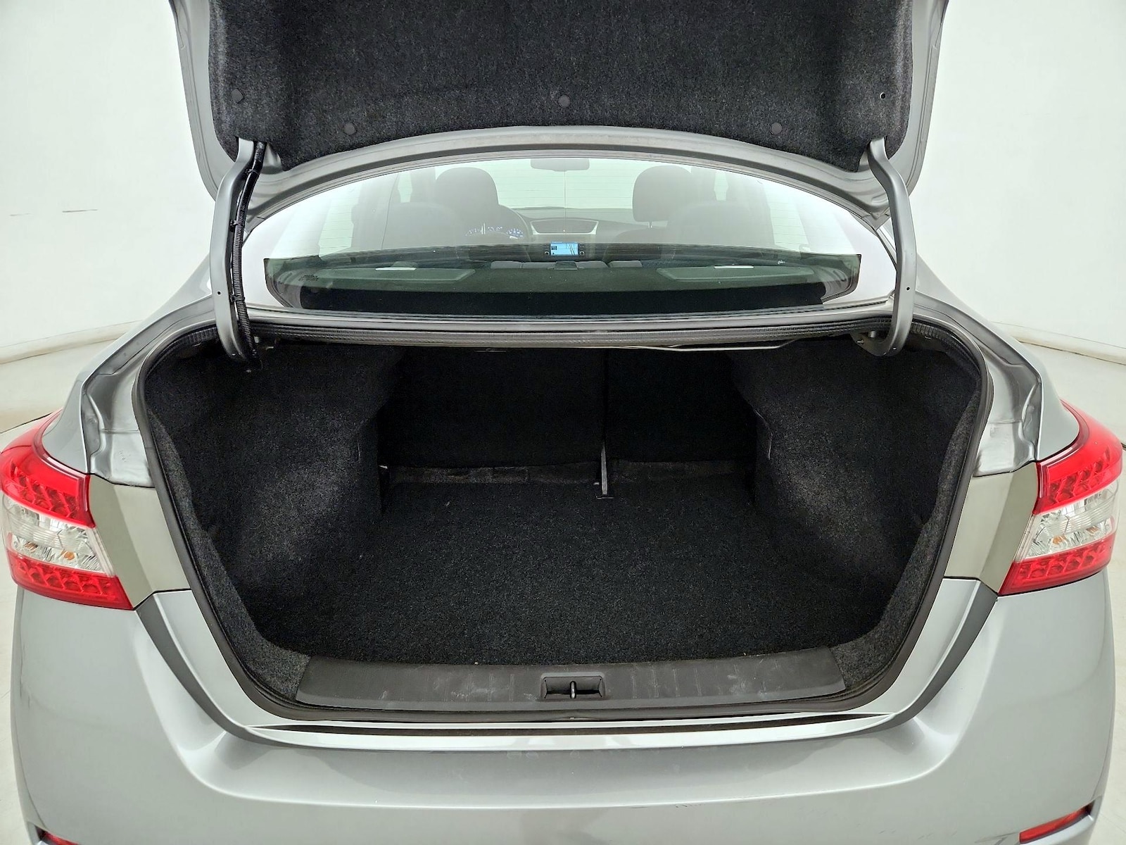 2014 Nissan Sentra SR - Photo 23