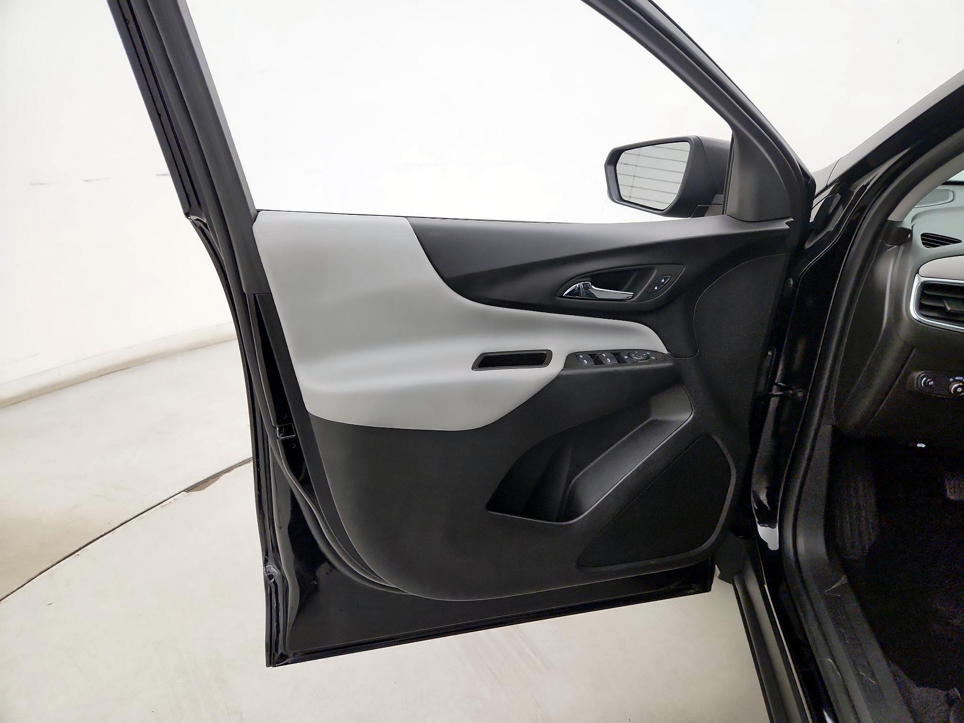 Thumbnail: 2023 Chevrolet Equinox - 12