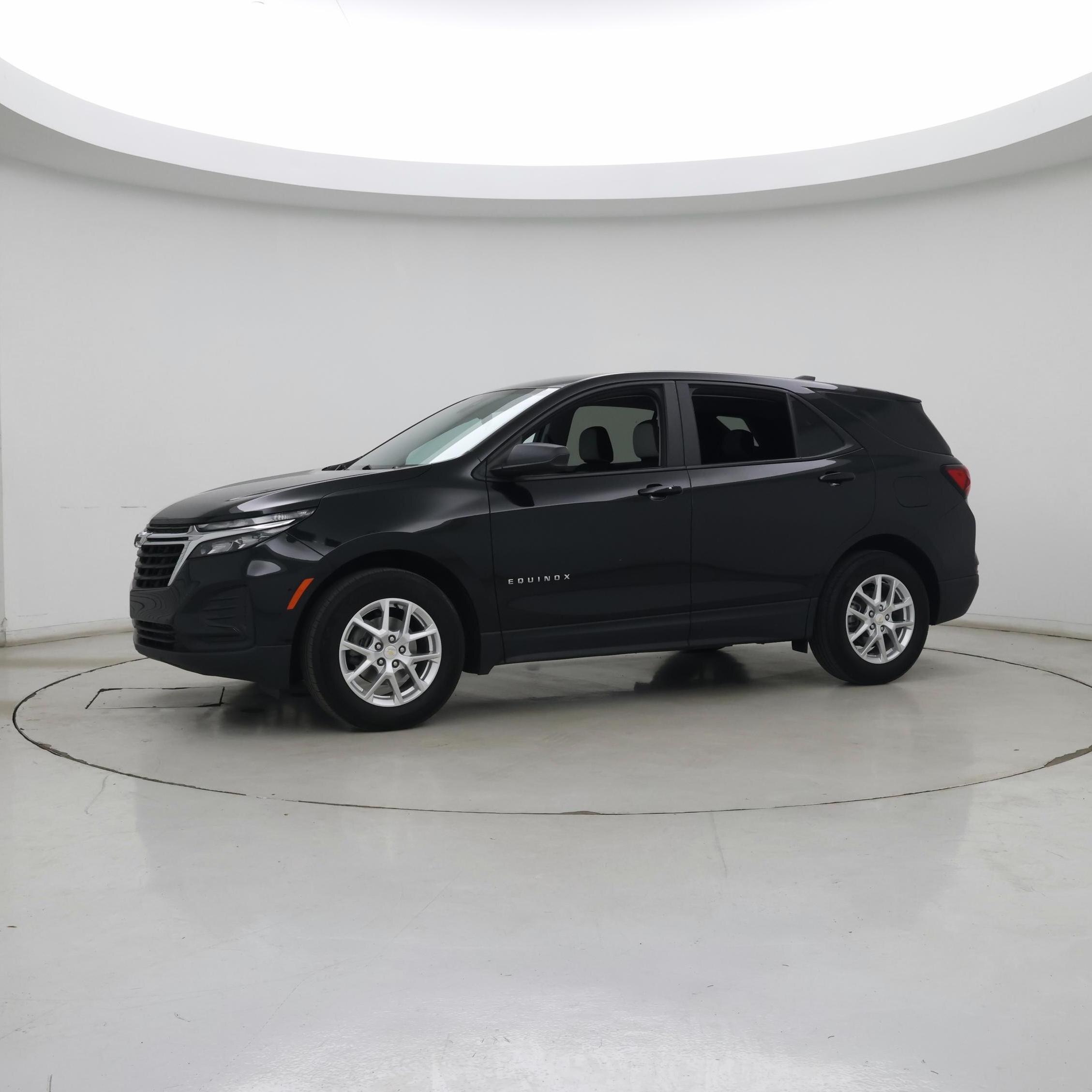 Thumbnail: 2023 Chevrolet Equinox - 4