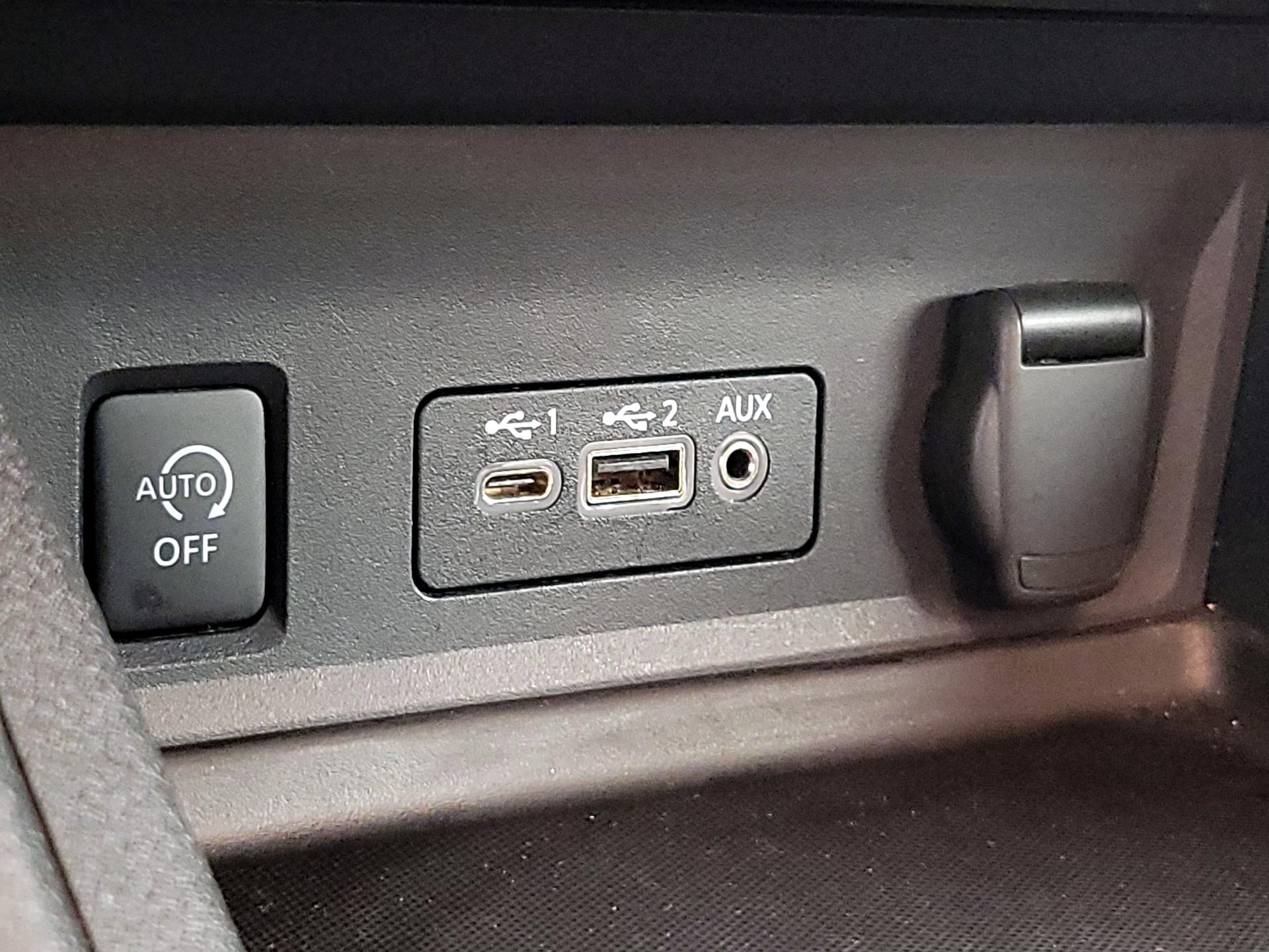 Thumbnail: 2024 Nissan Sentra - 18