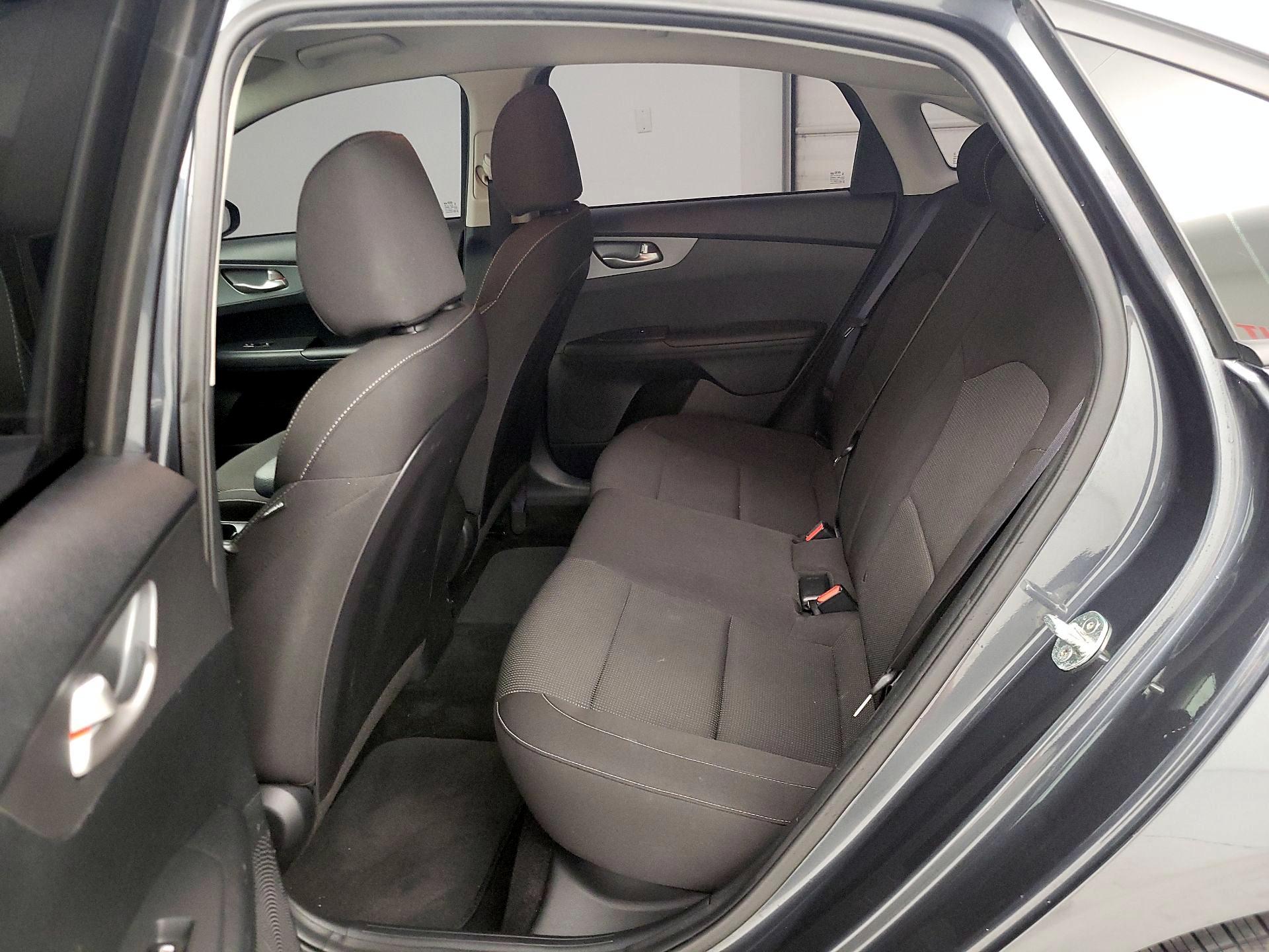 Thumbnail: 2020 Kia Forte - 19