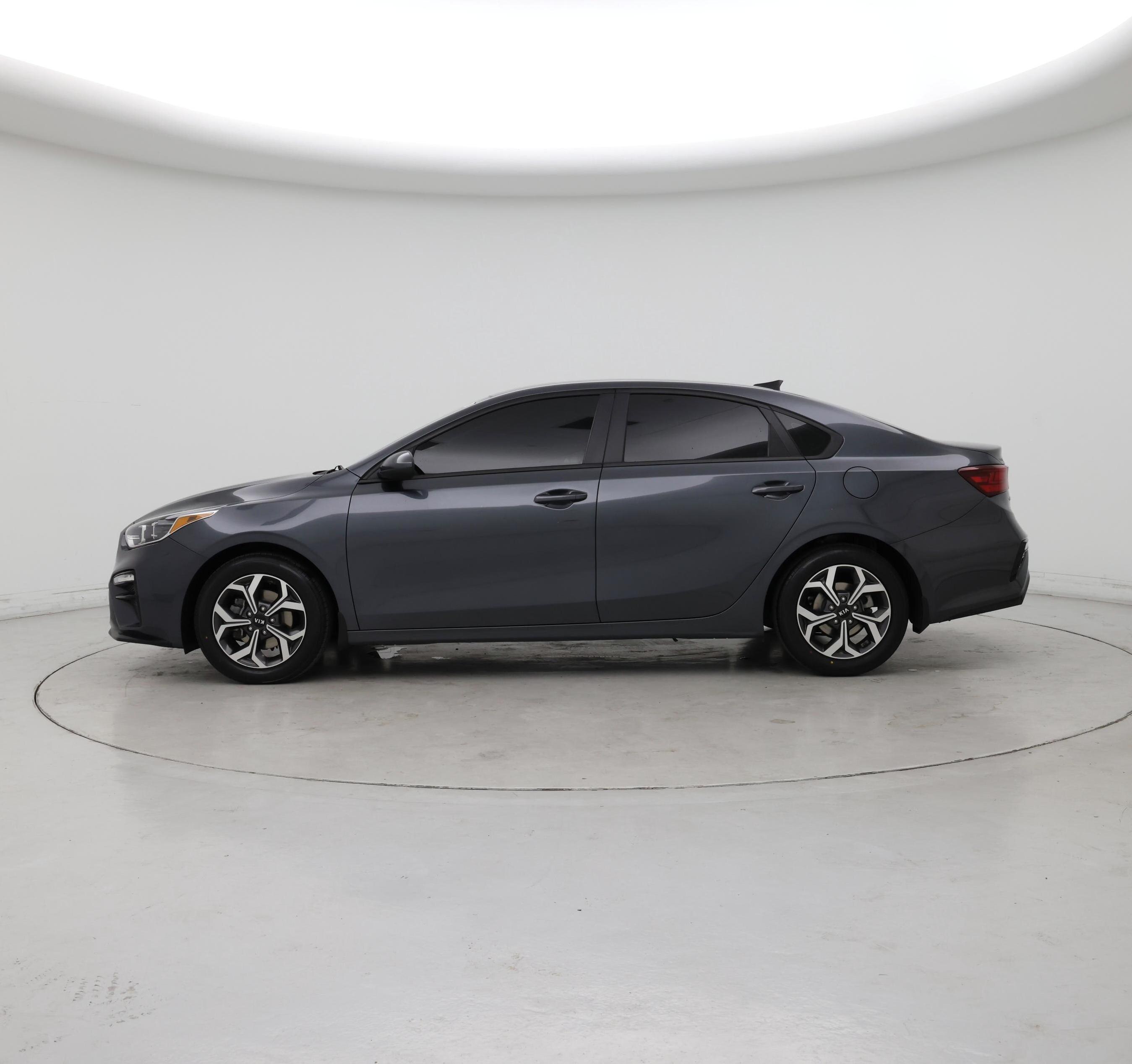 Thumbnail: 2020 Kia Forte - 3