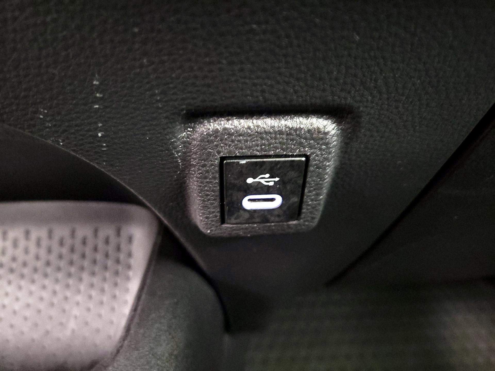 Thumbnail: 2025 Toyota Corolla - 19