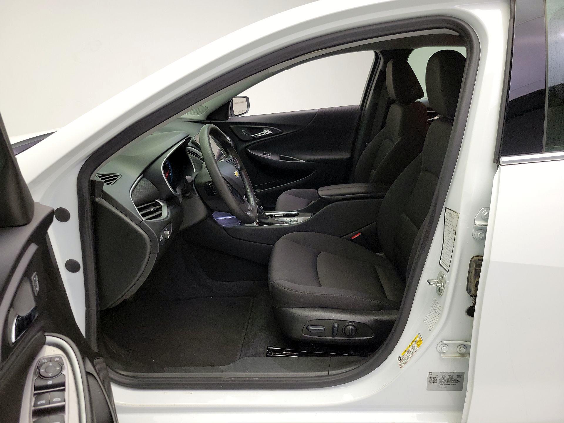 Thumbnail: 2024 Chevrolet Malibu - 11