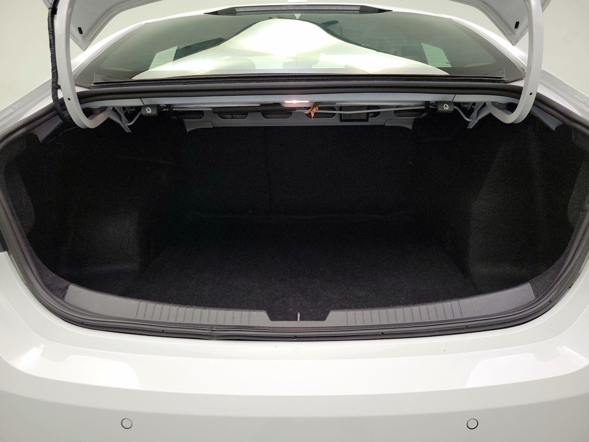 Thumbnail: 2024 Chevrolet Malibu - 20