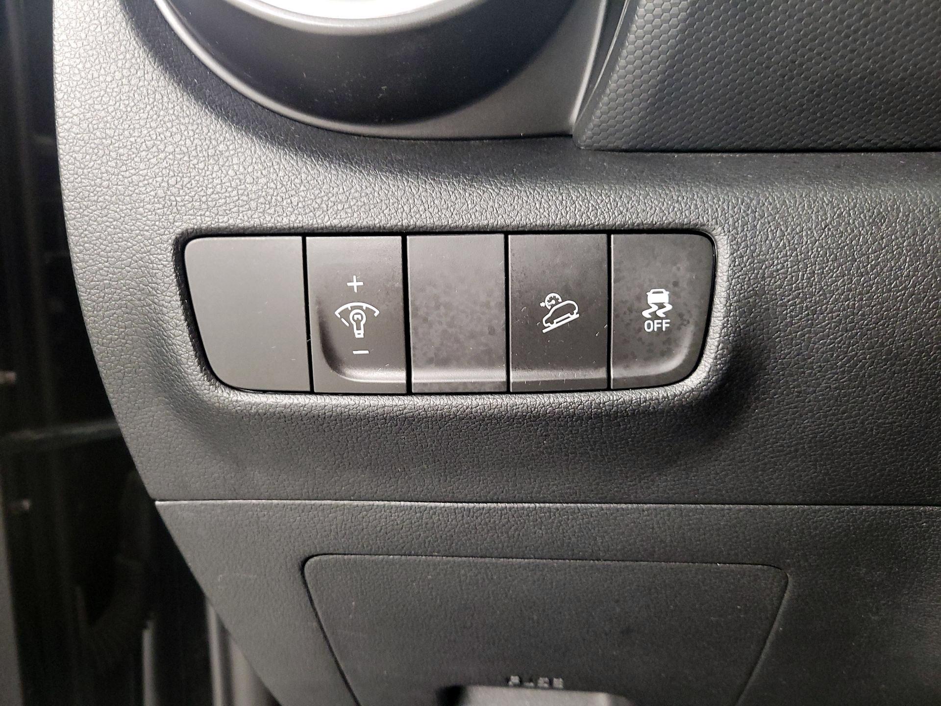 Thumbnail: 2023 Hyundai Kona - 13