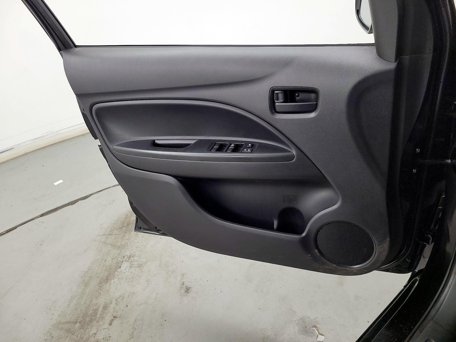 2024 Mitsubishi Mirage ES - Photo 13