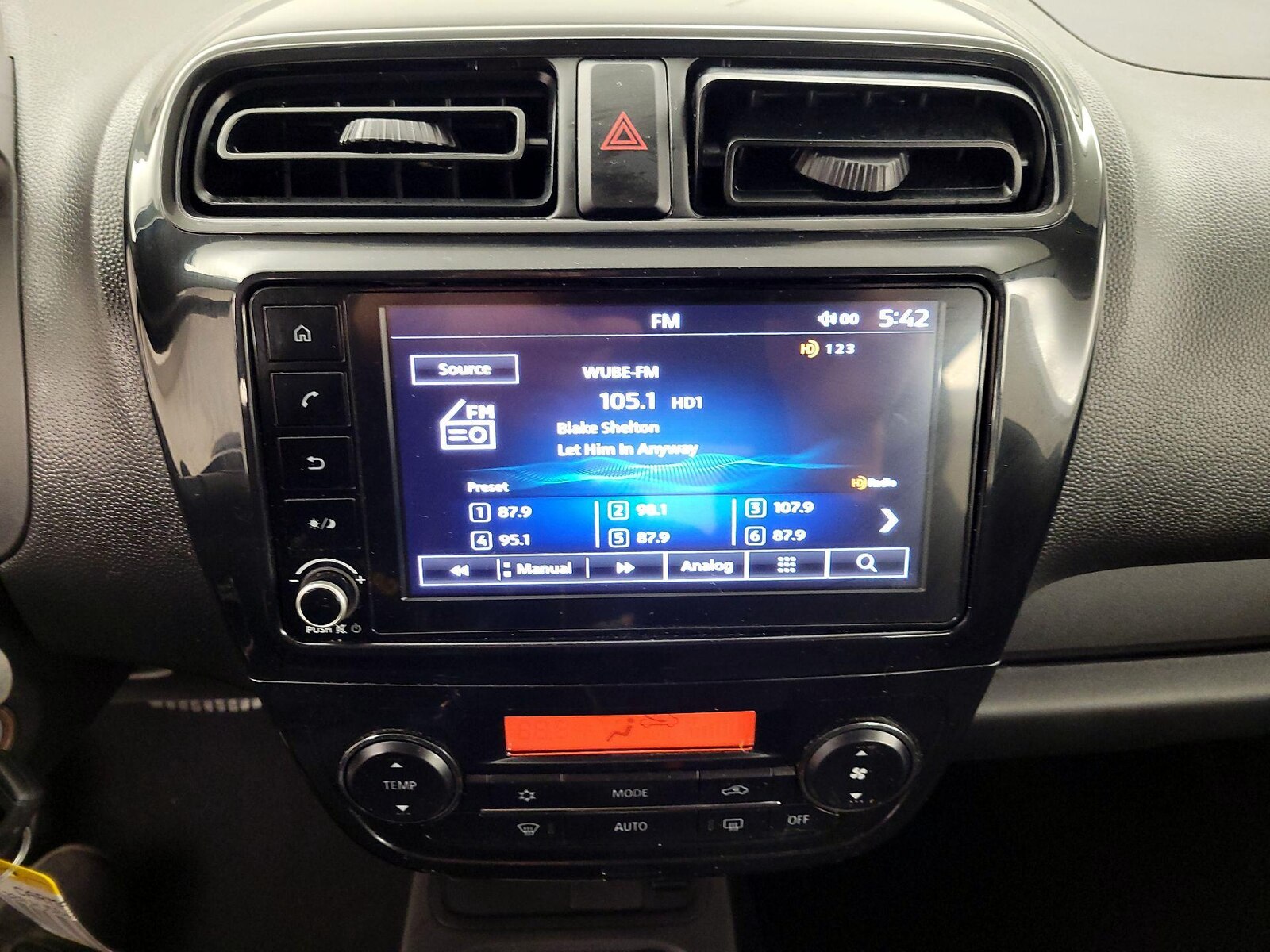 2024 Mitsubishi Mirage ES - Photo 16