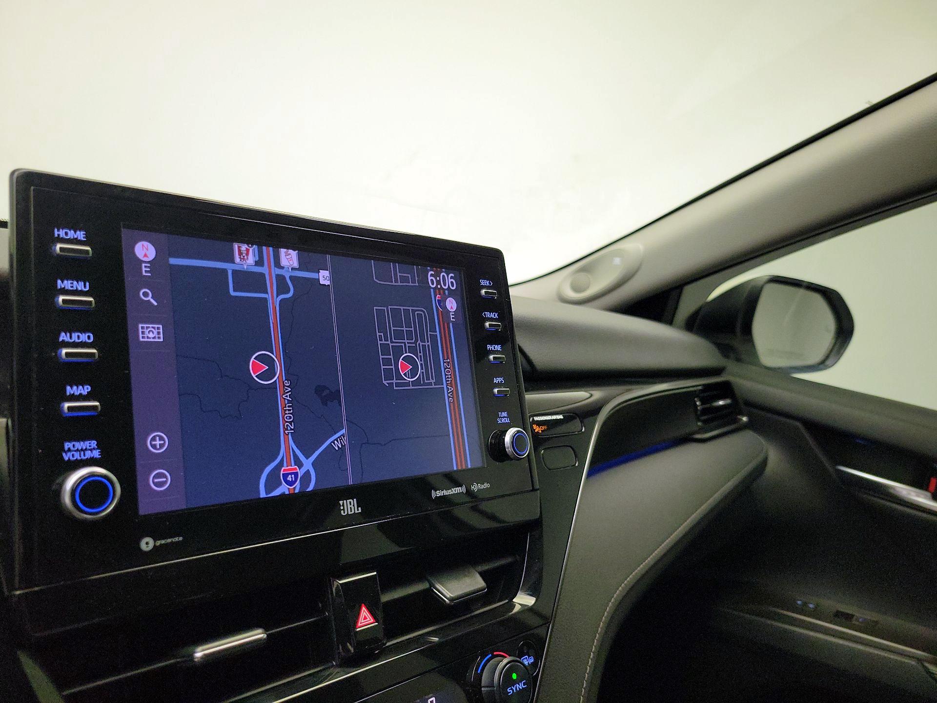 Thumbnail: 2022 Toyota Camry - 14