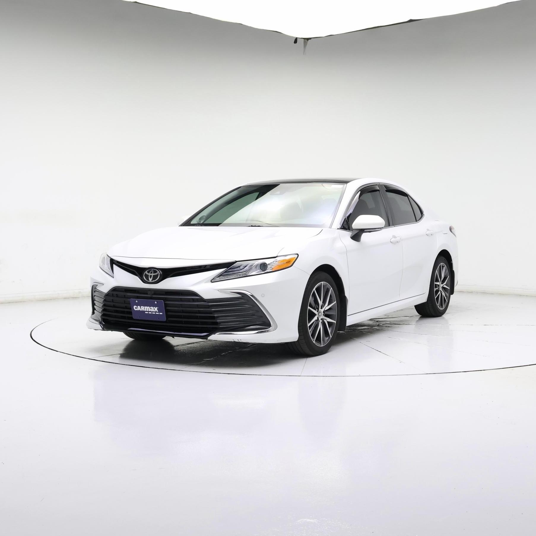 Thumbnail: 2022 Toyota Camry - 4
