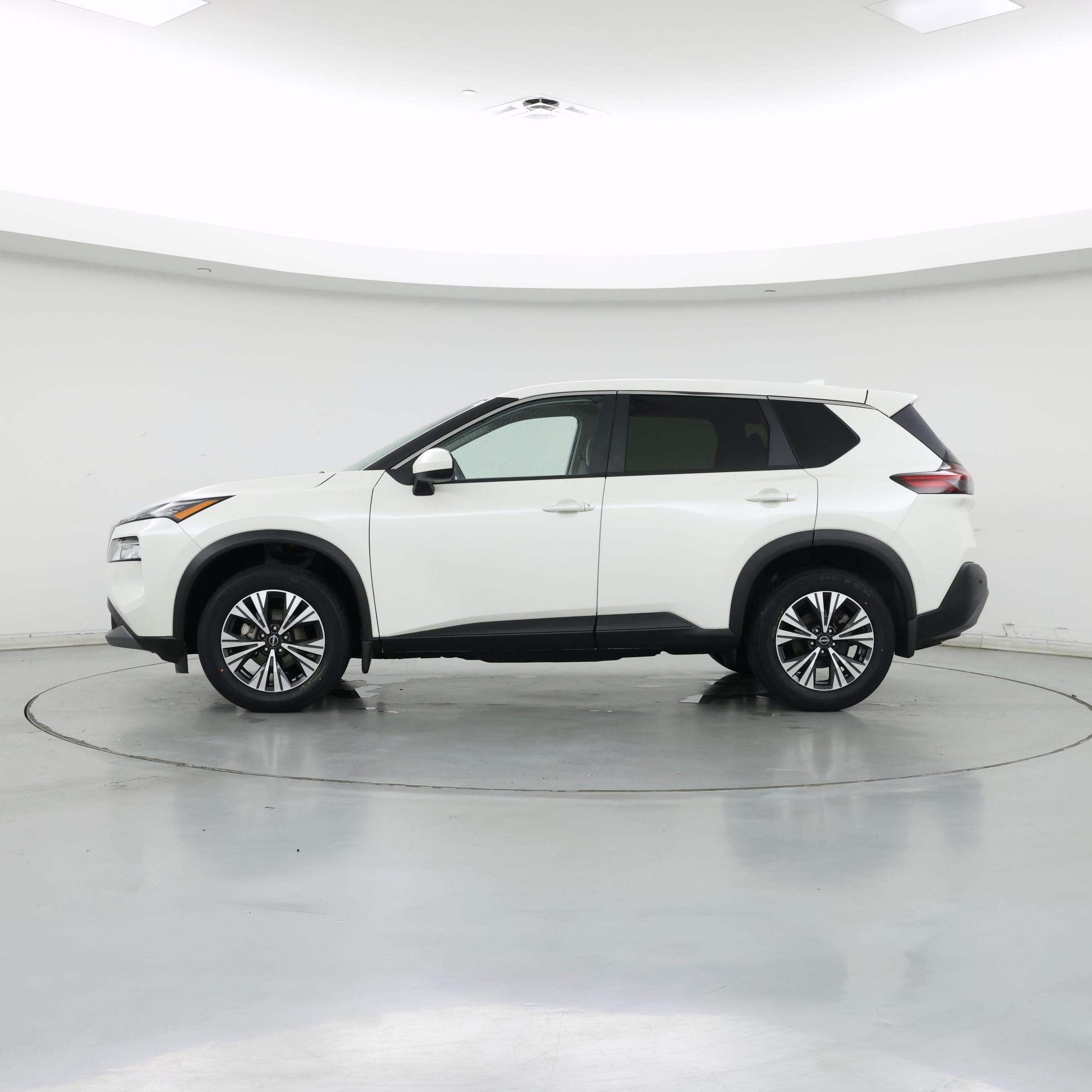 Thumbnail: 2023 Nissan Rogue - 3