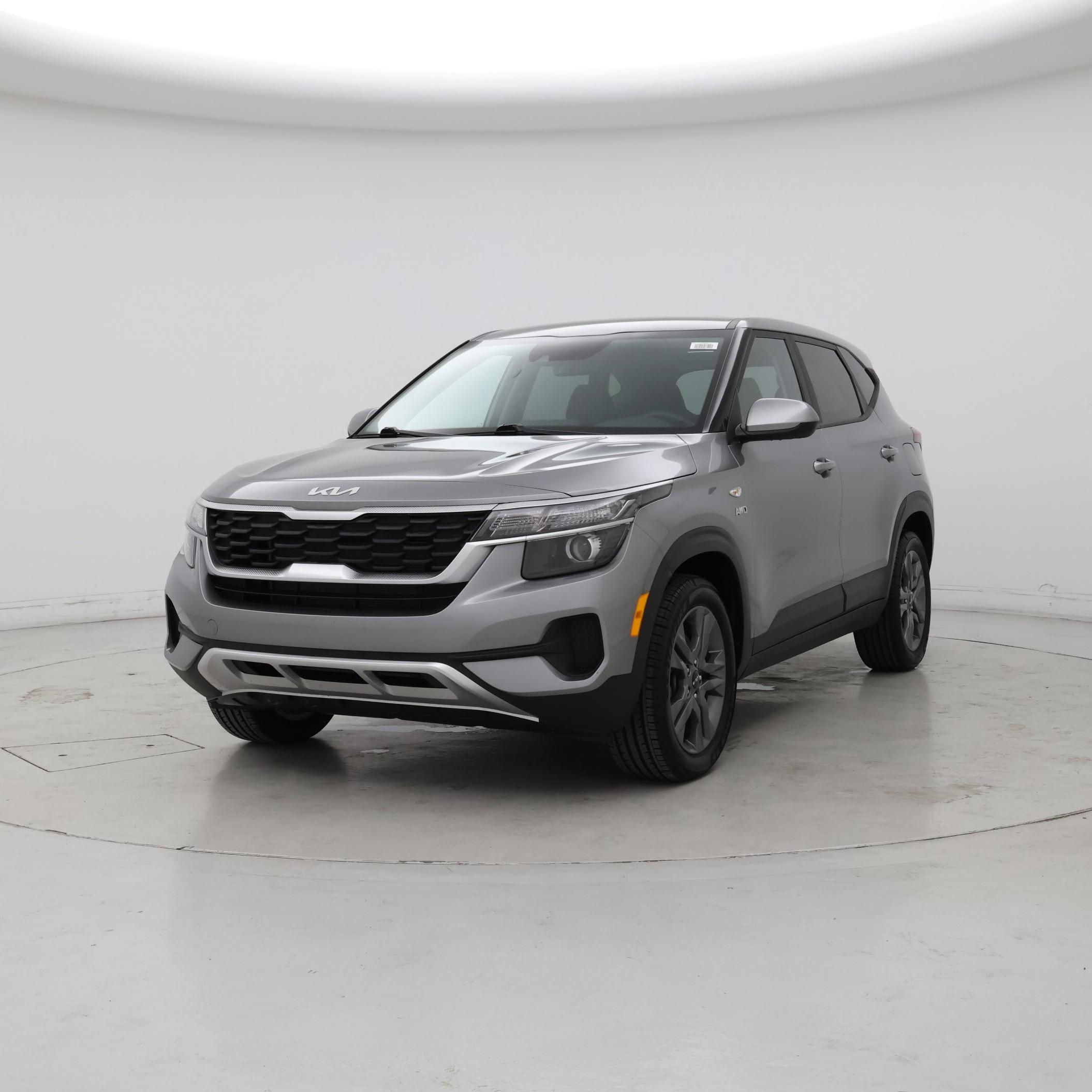 Thumbnail: 2023 Kia Seltos - 4