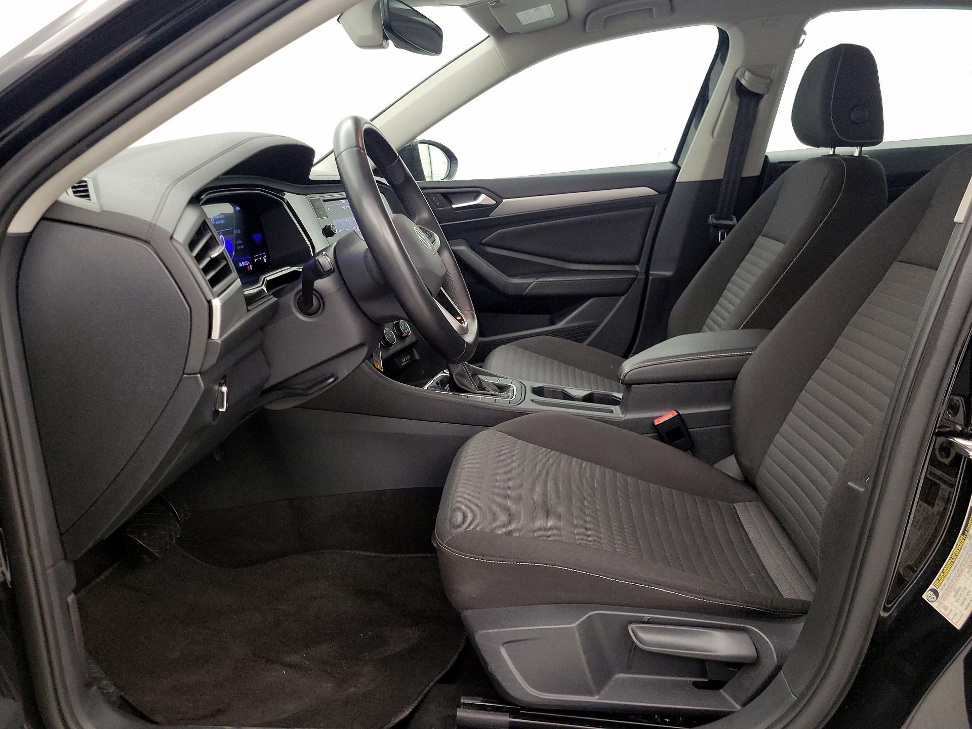 Thumbnail: 2024 Volkswagen Jetta - 11