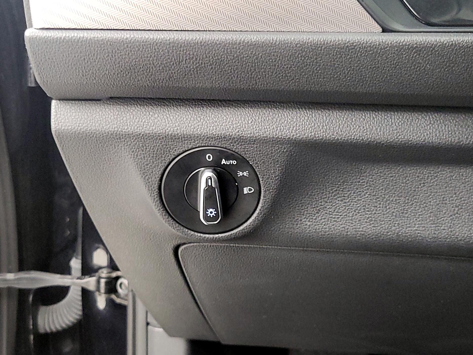 Thumbnail: 2024 Volkswagen Jetta - 13