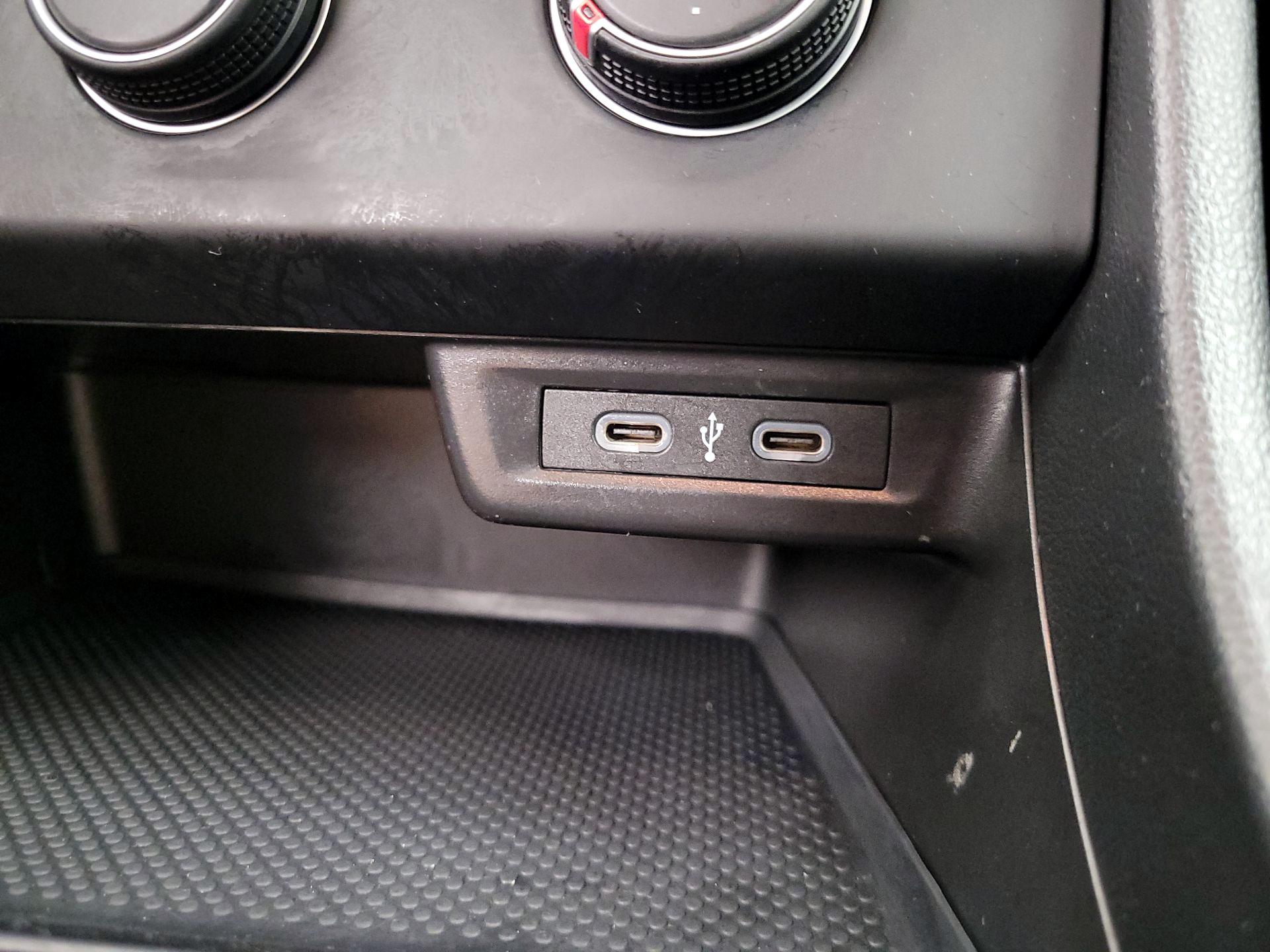 Thumbnail: 2024 Volkswagen Jetta - 18