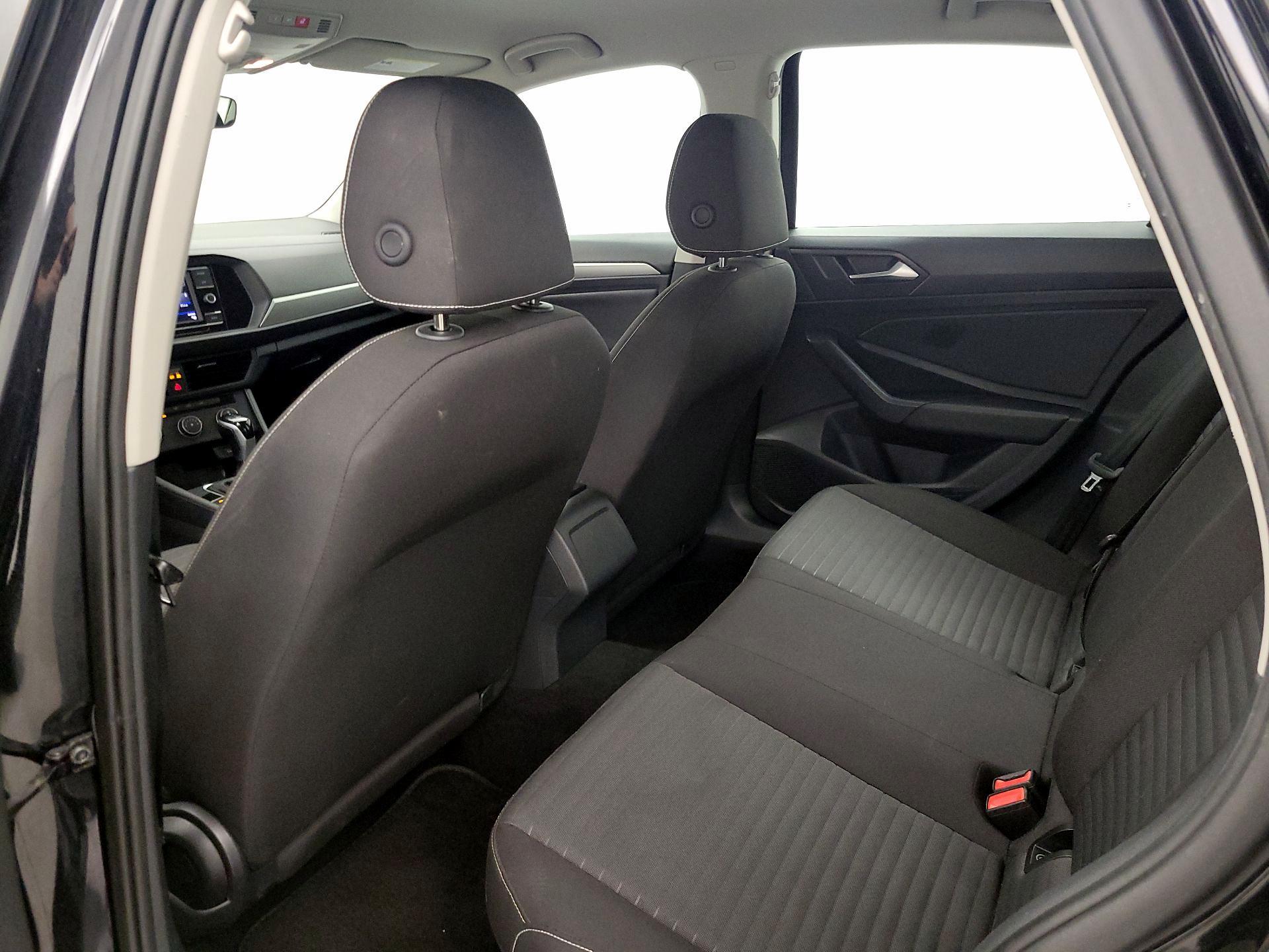 Thumbnail: 2024 Volkswagen Jetta - 19