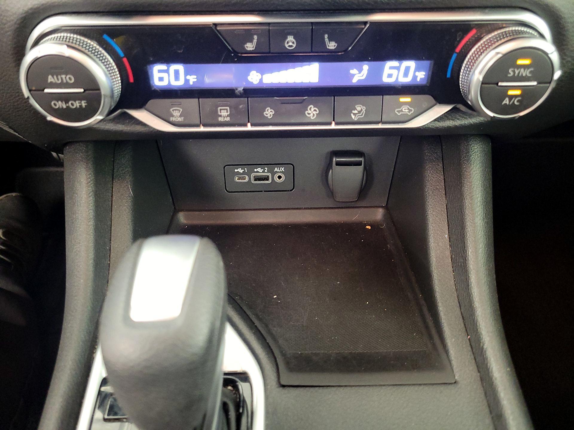 Thumbnail: 2023 Nissan Sentra - 16