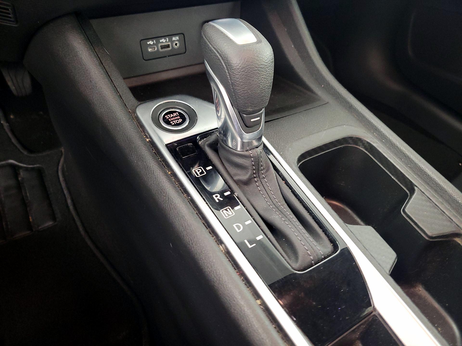 Thumbnail: 2023 Nissan Sentra - 17