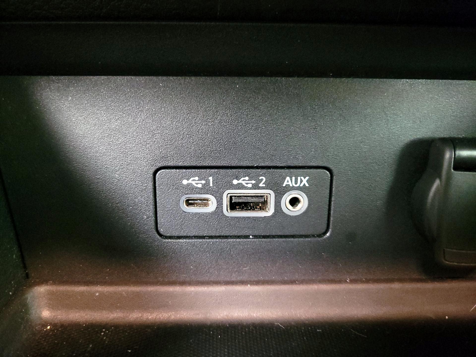 Thumbnail: 2023 Nissan Sentra - 18