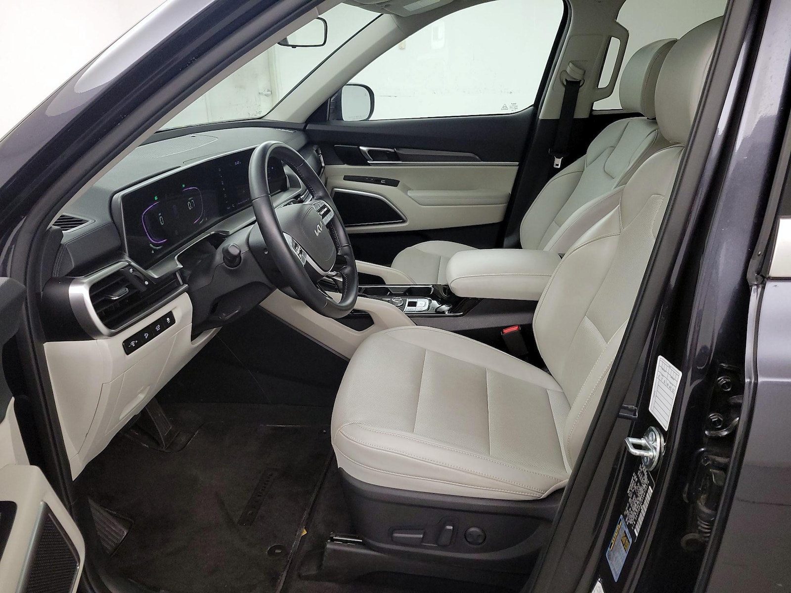 2025 Kia Telluride S - Photo 12