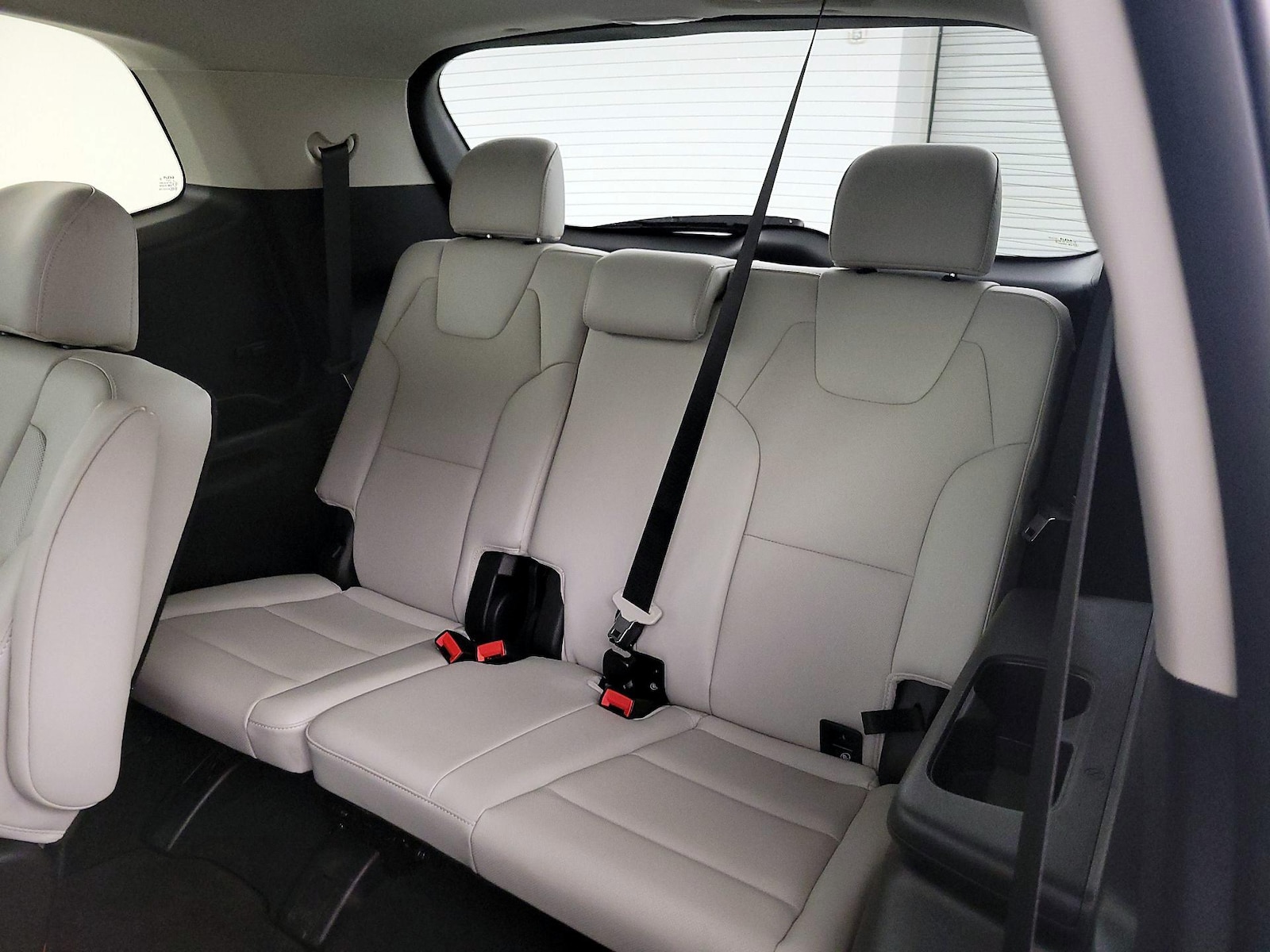 2025 Kia Telluride S - Photo 23