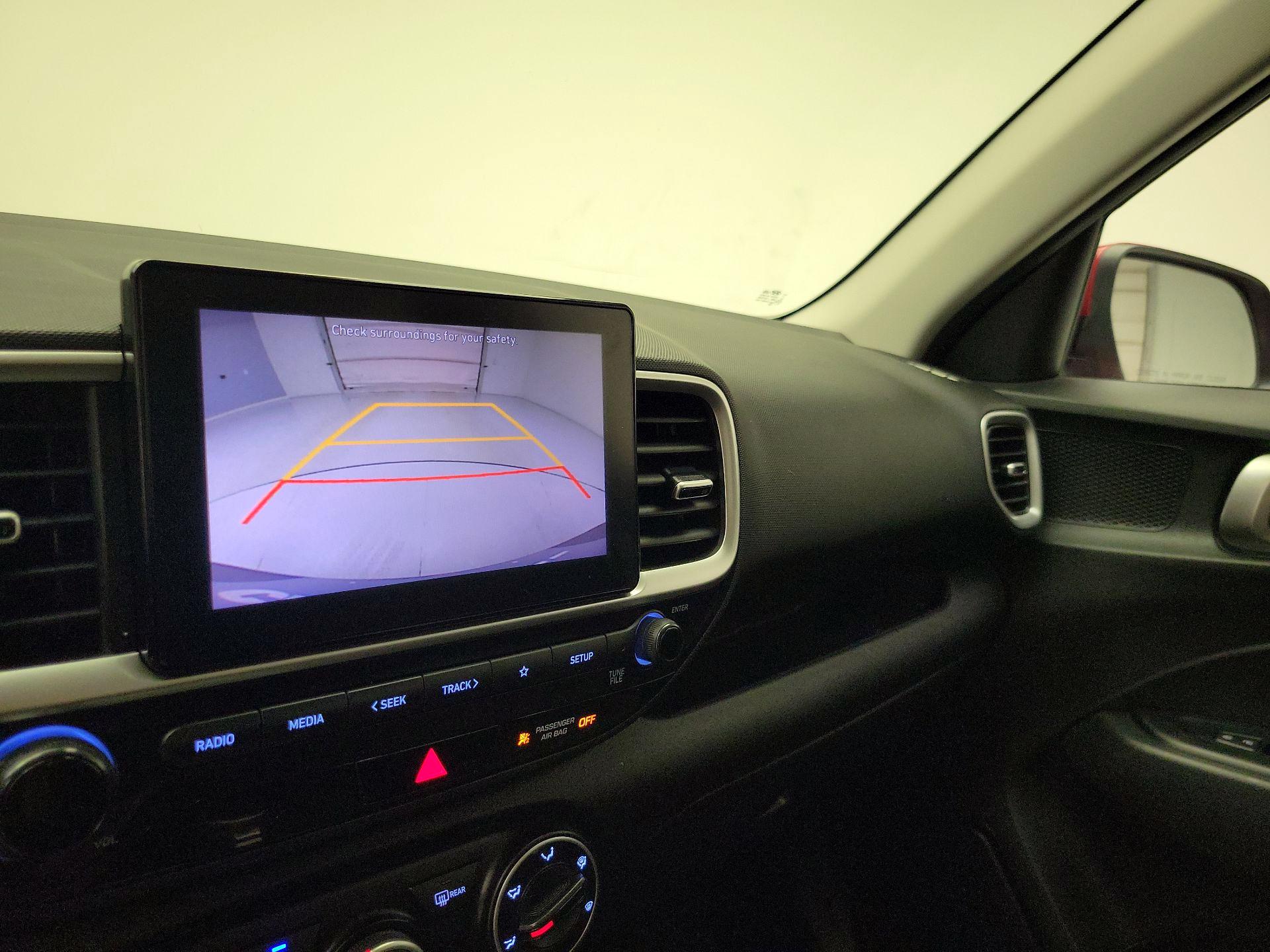 Thumbnail: 2022 Hyundai Venue - 14