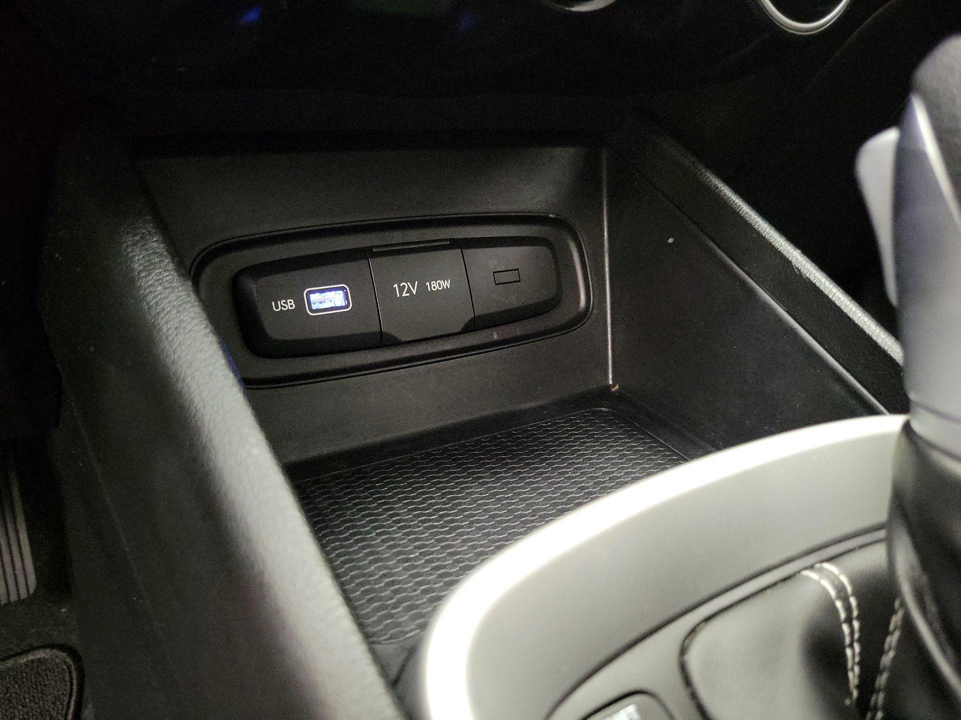 Thumbnail: 2022 Hyundai Venue - 18