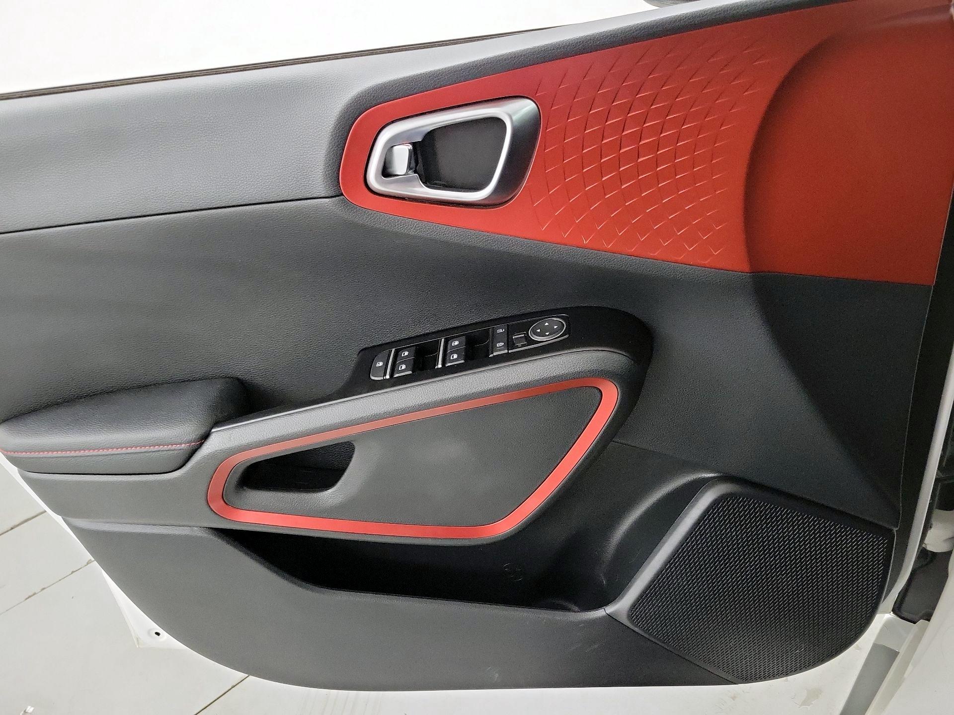 Thumbnail: 2023 Kia Soul - 12