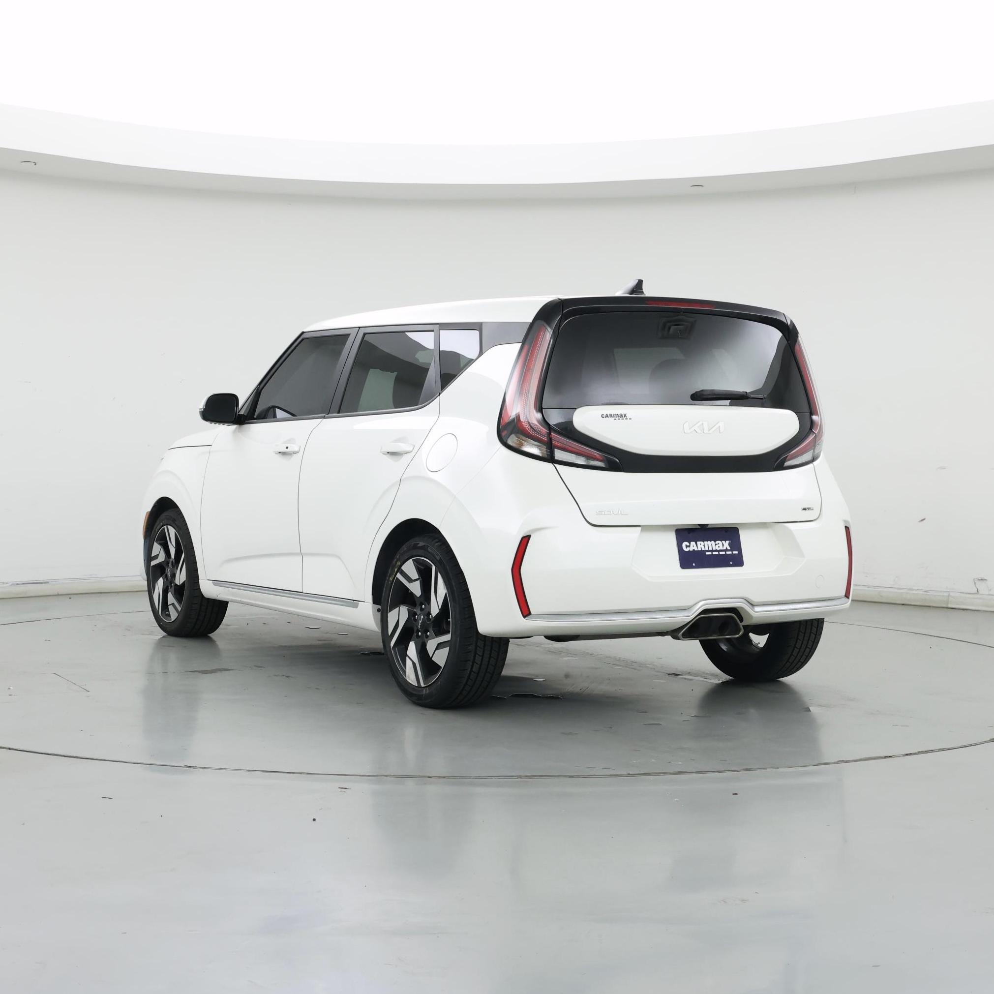Thumbnail: 2023 Kia Soul - 2