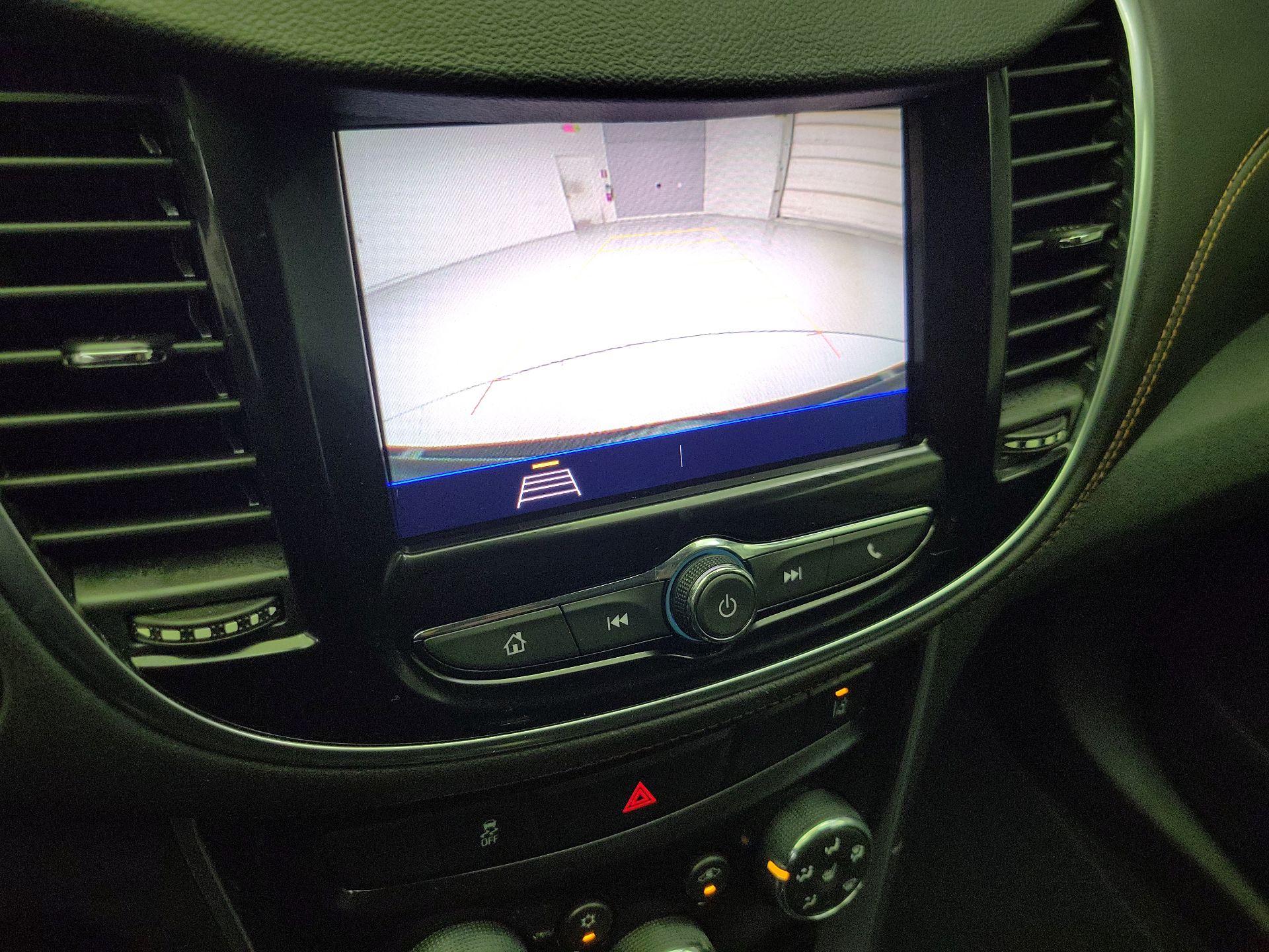 Thumbnail: 2020 Chevrolet Trax - 14