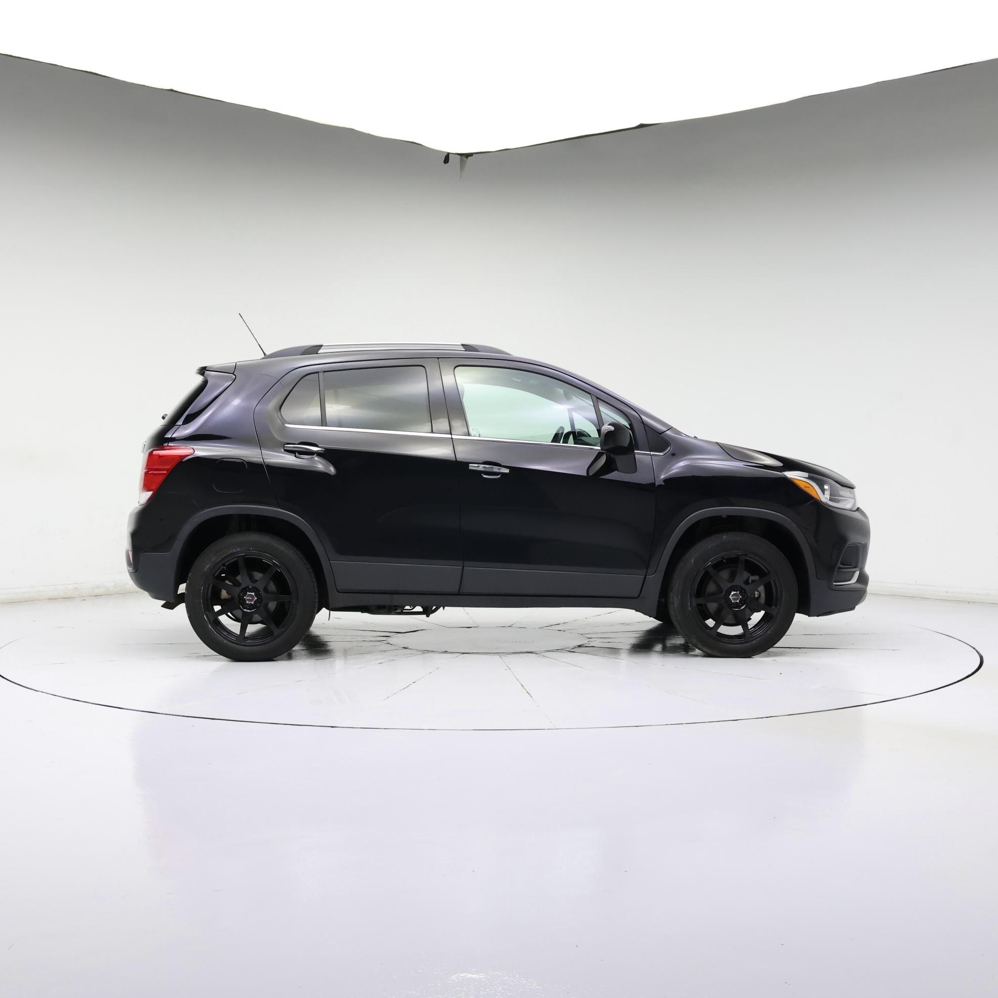Thumbnail: 2020 Chevrolet Trax - 3