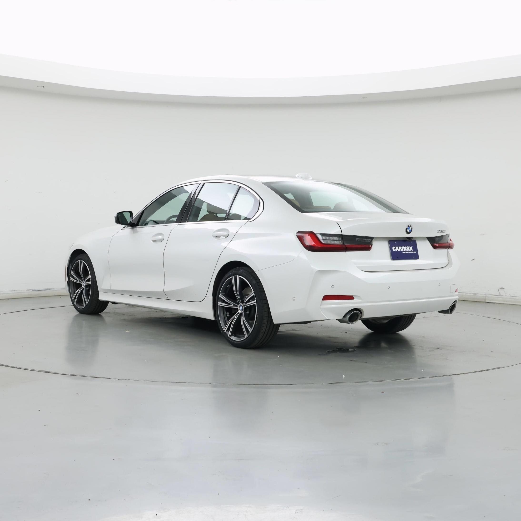 Thumbnail: 2024 BMW 3 Series - 2