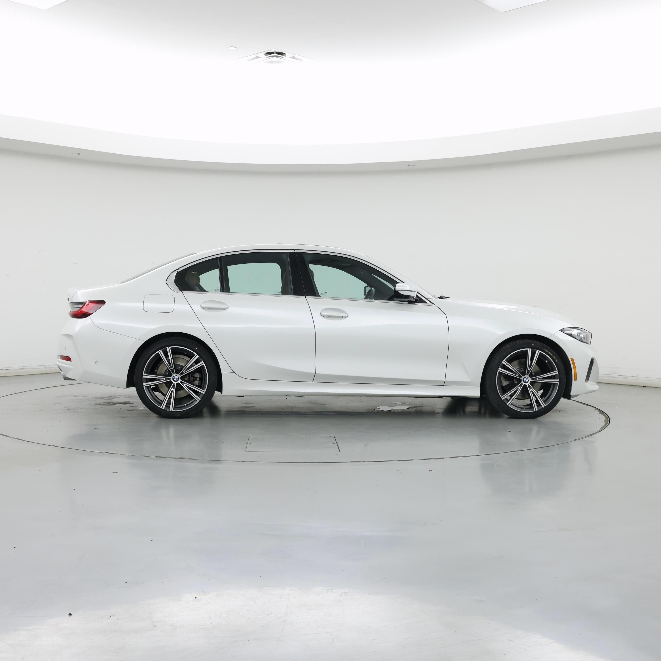 Thumbnail: 2024 BMW 3 Series - 7