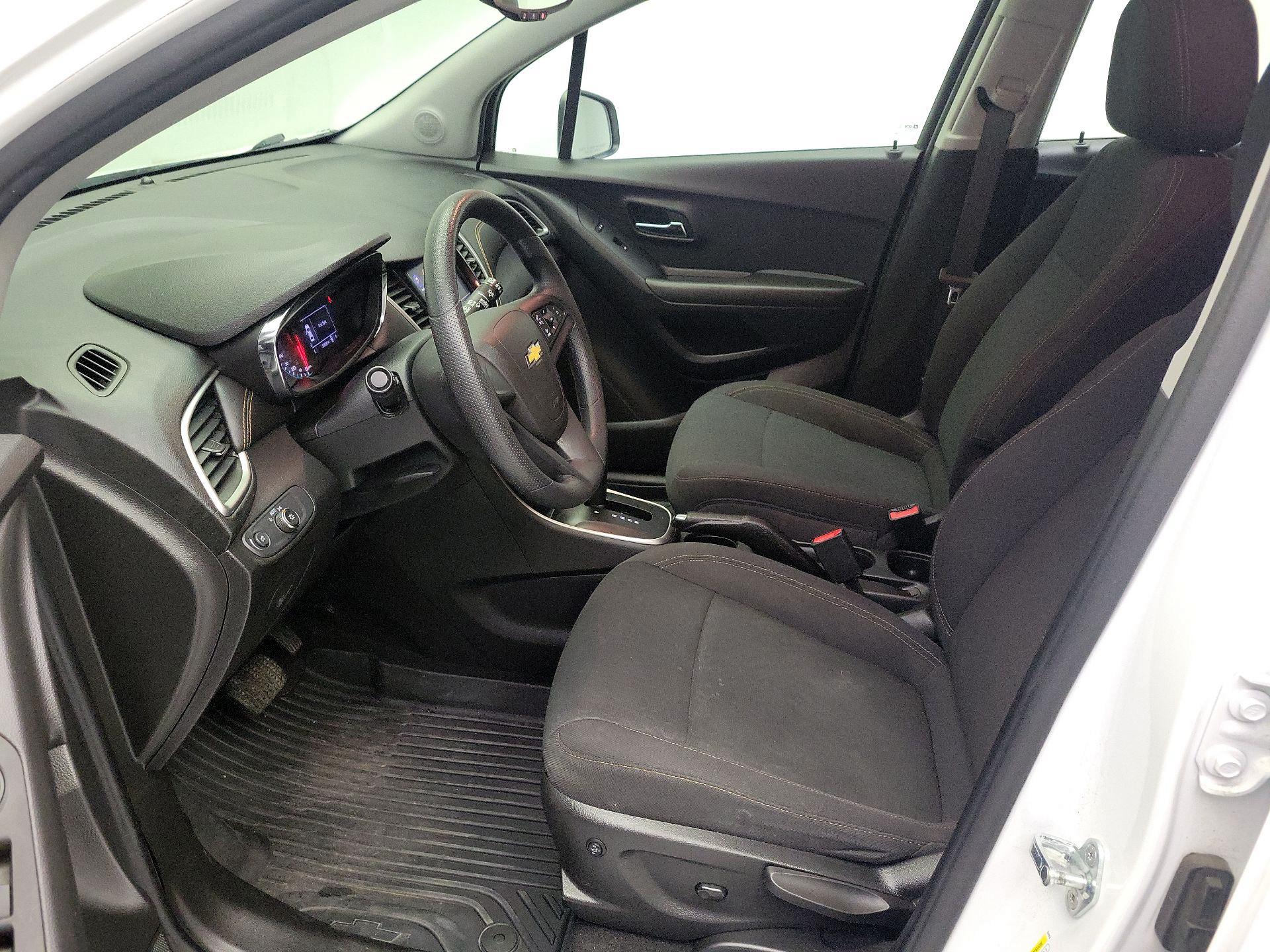 Thumbnail: 2020 Chevrolet Trax - 11