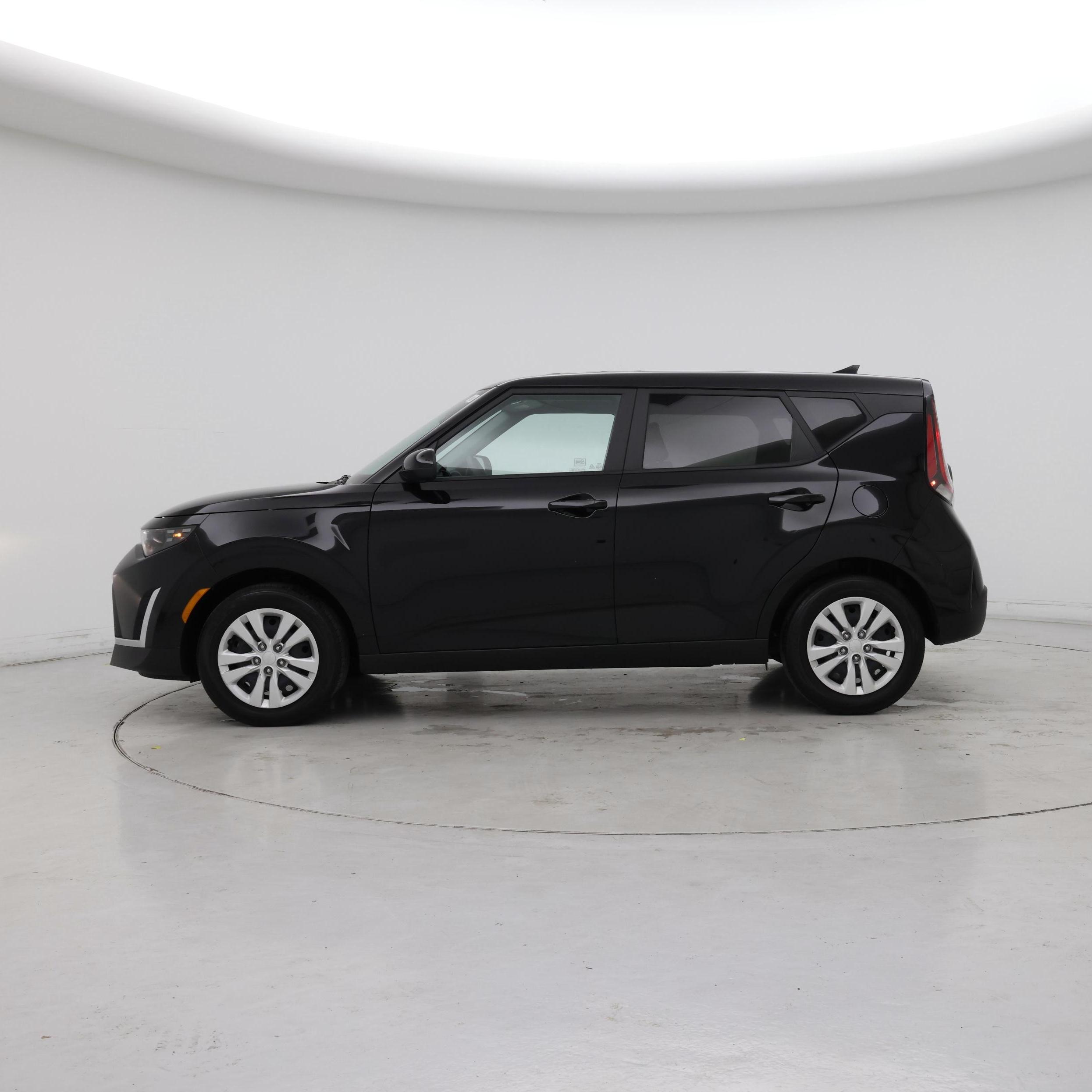 Thumbnail: 2023 Kia Soul - 3