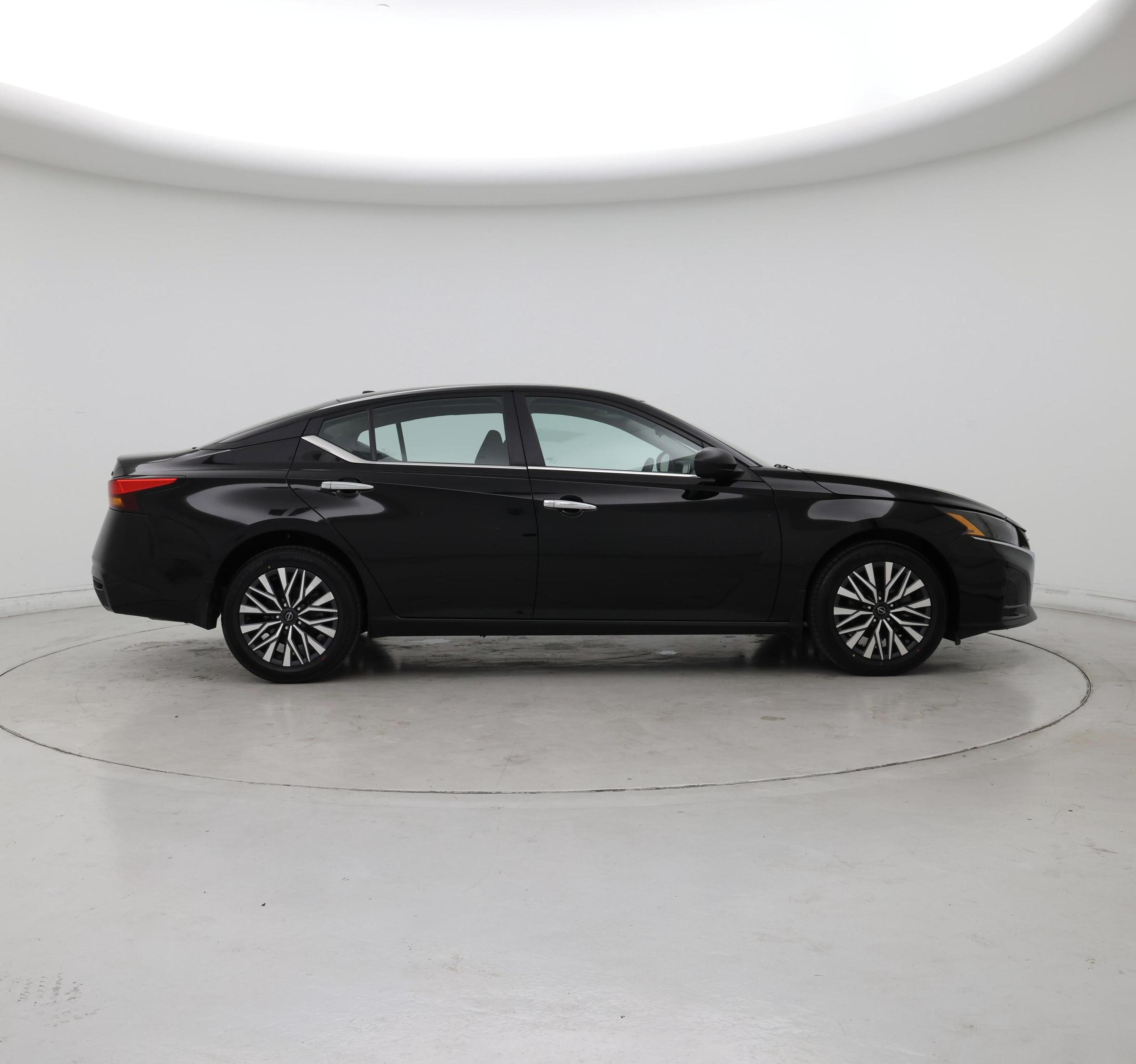 Thumbnail: 2024 Nissan Altima - 7