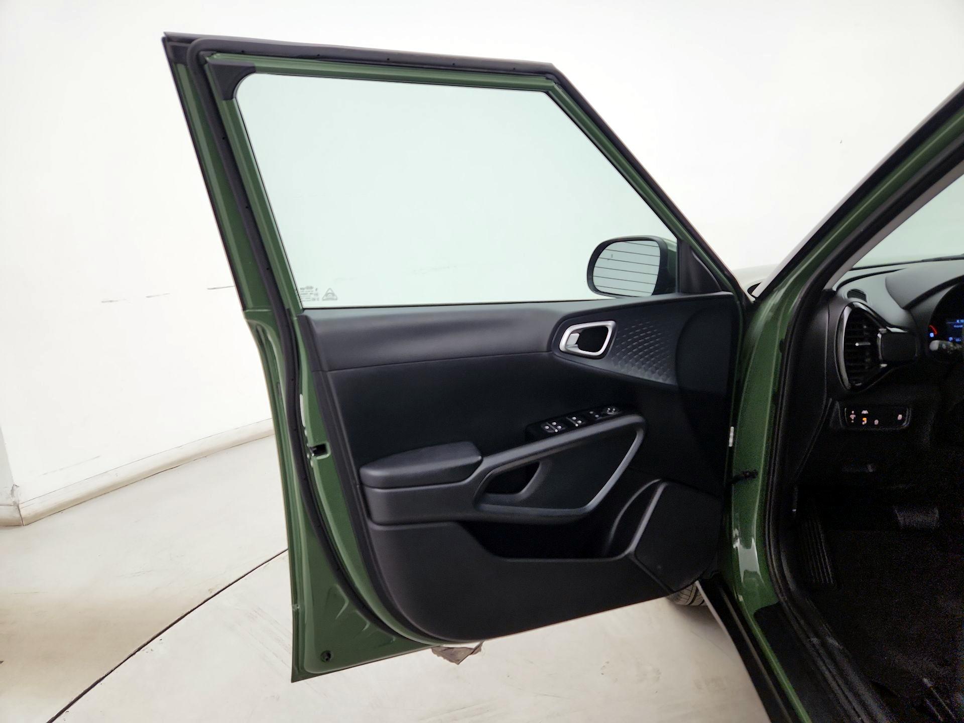 Thumbnail: 2021 Kia Soul - 12